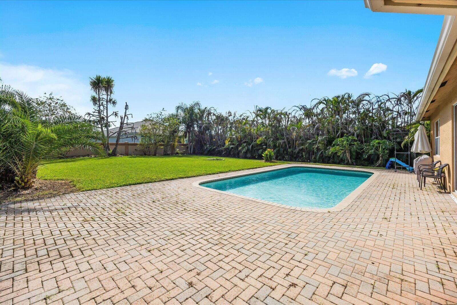 1180 AMETHYST Drive SW, Vero Beach, FL 32968 Backyard