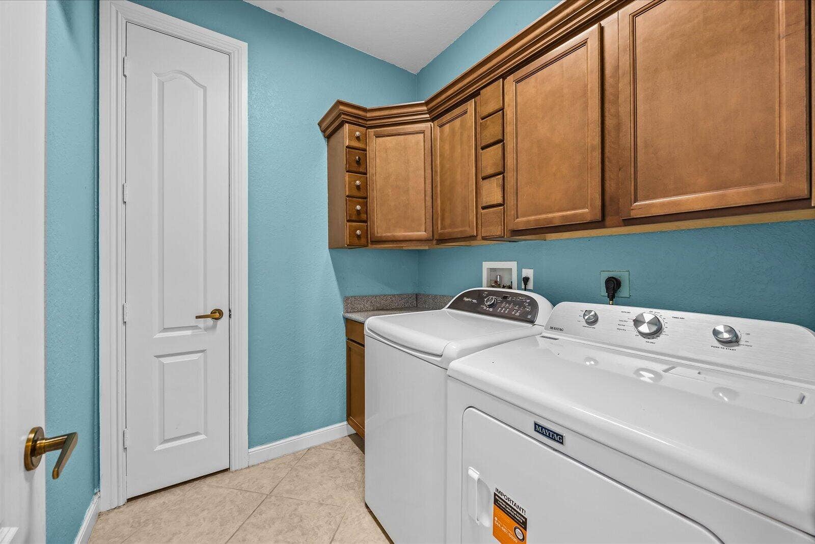 1180 AMETHYST Drive SW, Vero Beach, FL 32968 Laundrey Room