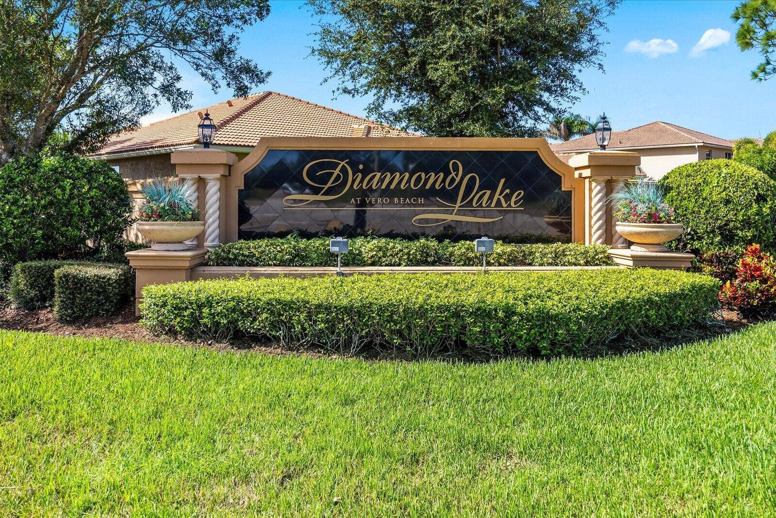 1180 AMETHYST Drive SW, Vero Beach, FL 32968 Front Gate