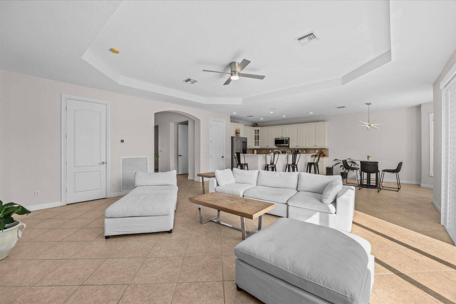 1180 AMETHYST Drive SW, Vero Beach, FL 32968 Living area
