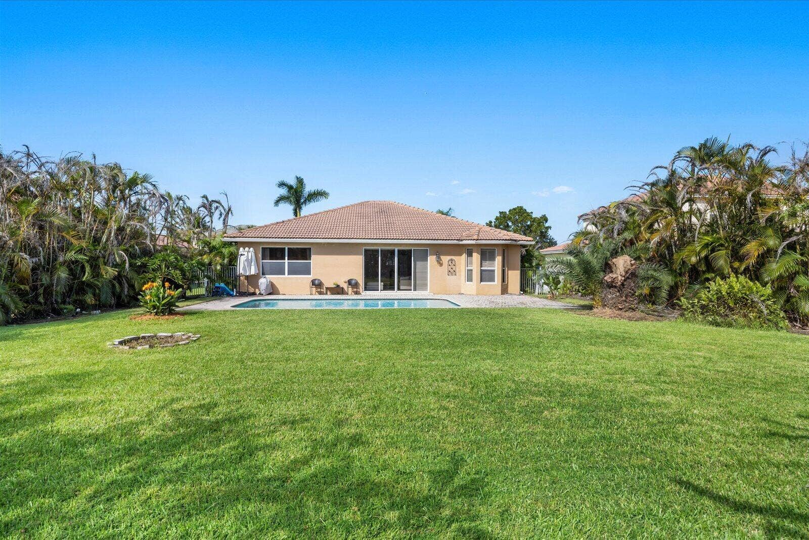 1180 AMETHYST Drive SW, Vero Beach, FL 32968 Backyard