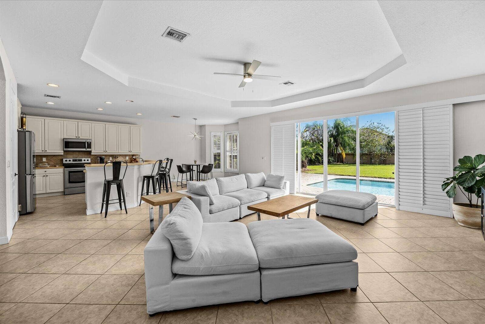 1180 AMETHYST Drive SW, Vero Beach, FL 32968 Living area
