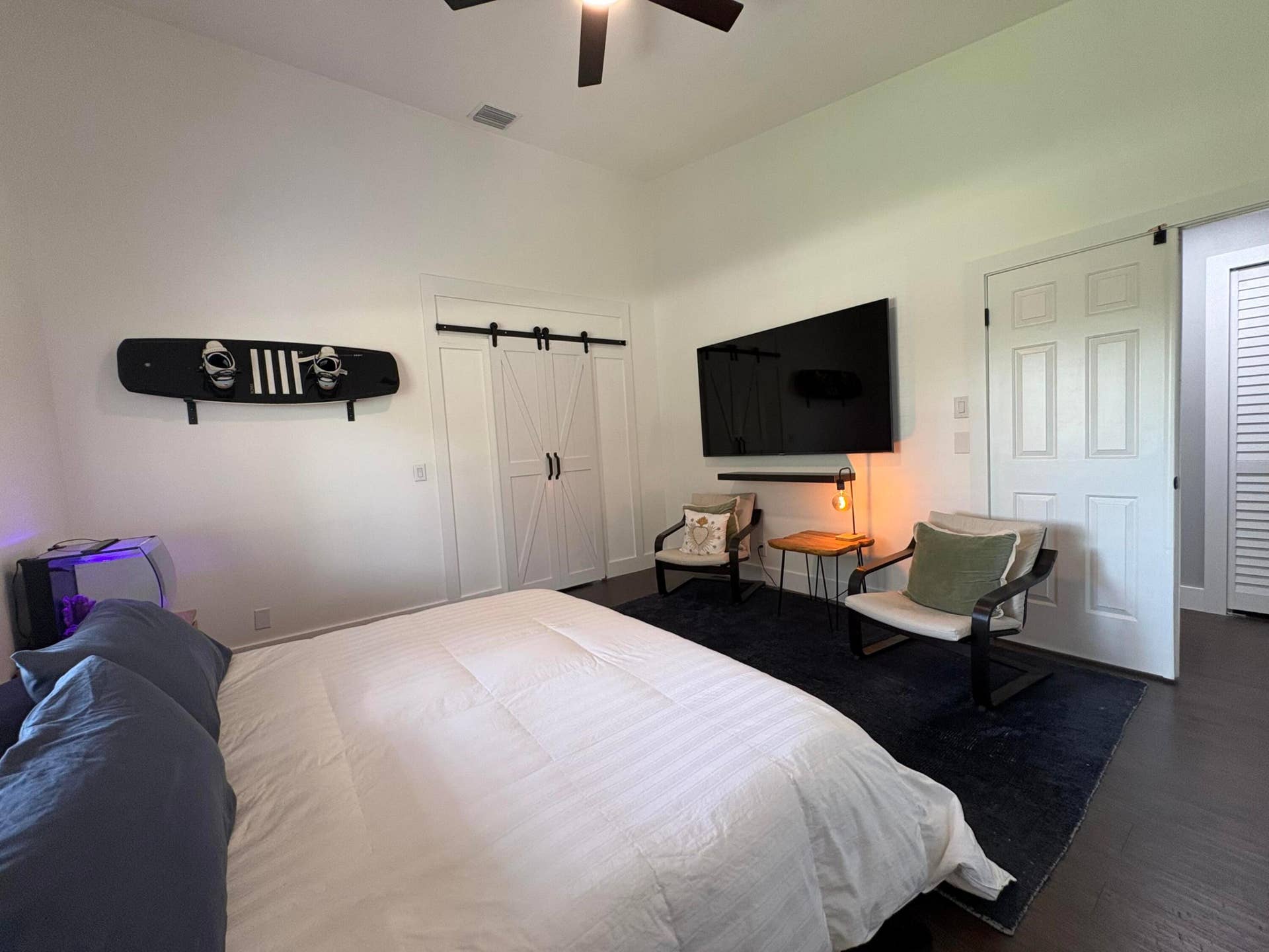 11872 STURBRIDGE Lane, Wellington, FL 33414 1st Master Bedroom King size bed