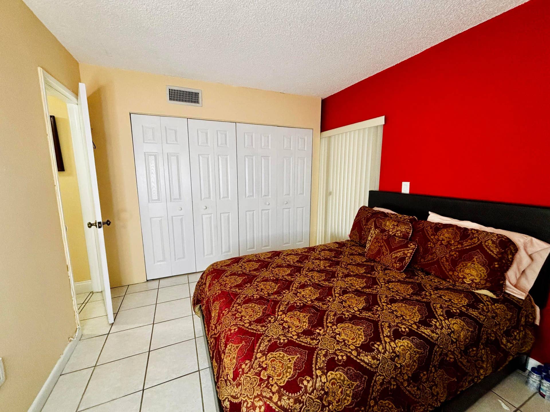 540 W PARK Drive, #101-1, Miami, Miami, FL 33172 IMG_1466