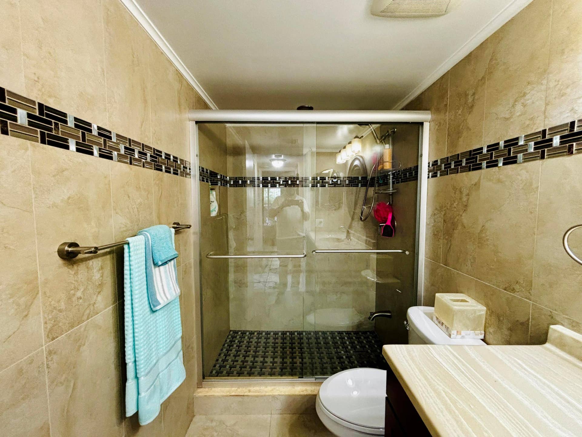 540 W PARK Drive, #101-1, Miami, Miami, FL 33172 IMG_1489