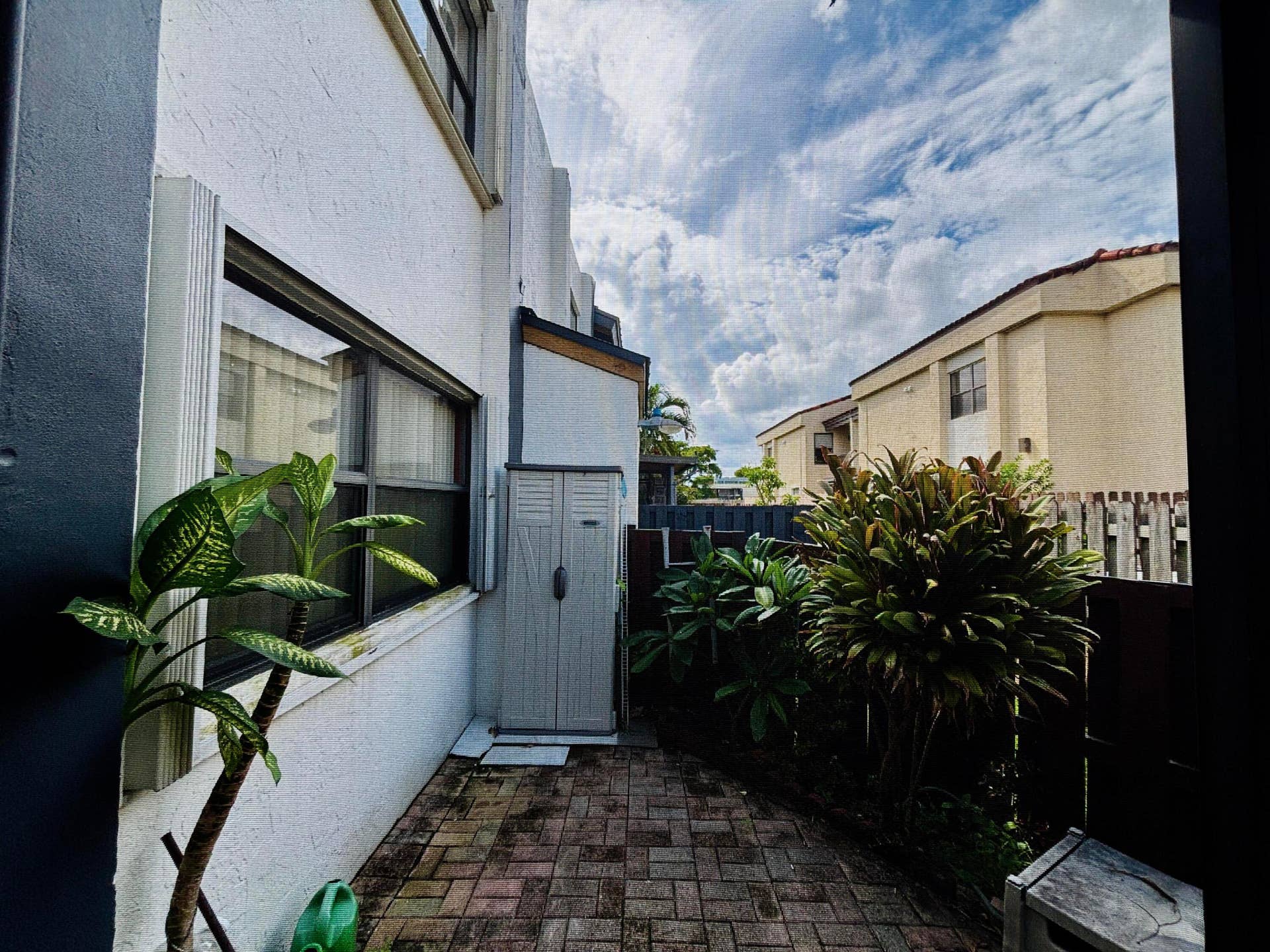 540 W PARK Drive, #101-1, Miami, Miami, FL 33172 IMG_1527