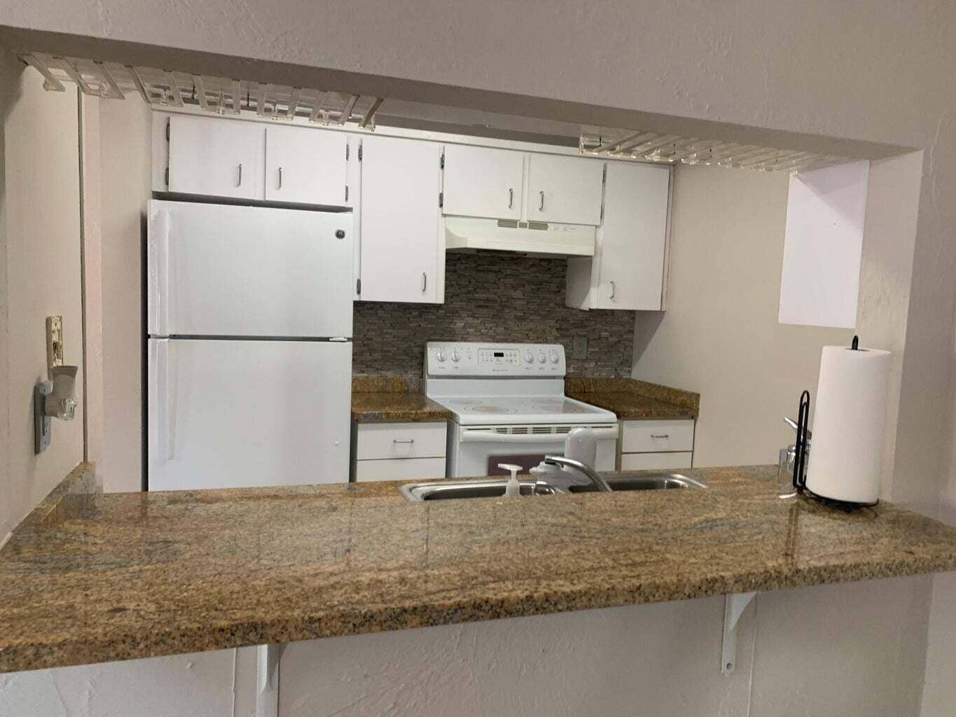 3124 US Highway 441 SE, #J1, Okeechobee, FL 34974 17