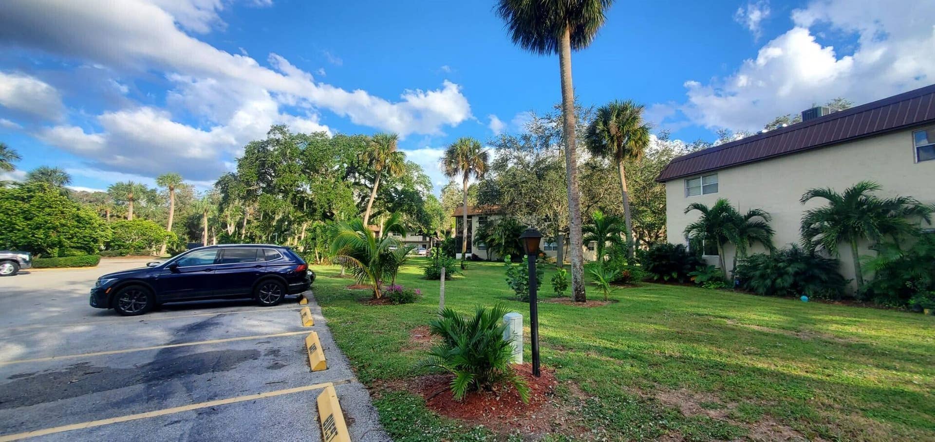 3124 US Highway 441 SE, #J1, Okeechobee, FL 34974 35