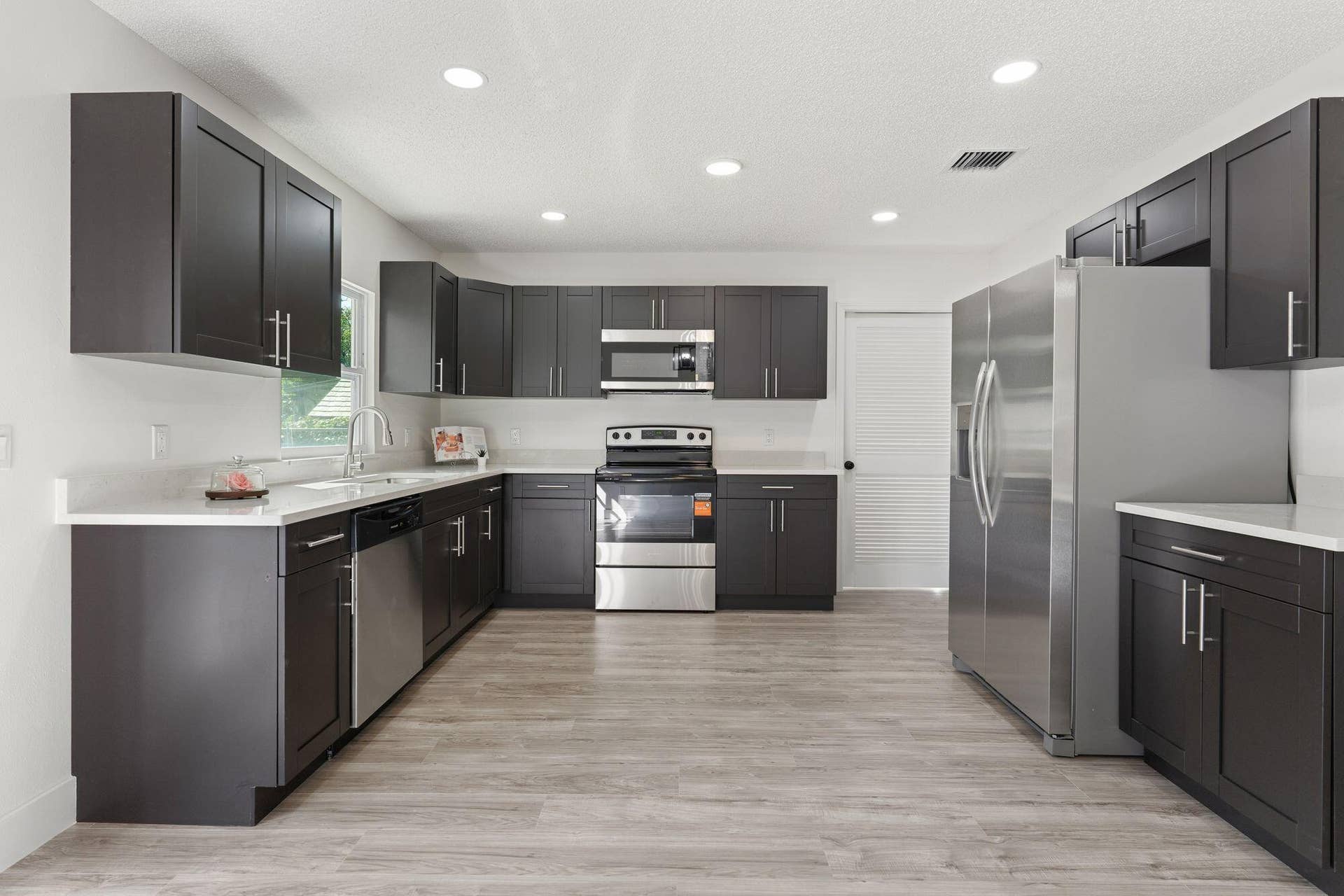 2136 80TH Avenue, Vero Beach, FL 32966 2136-80th-Ave-HigMedia-022