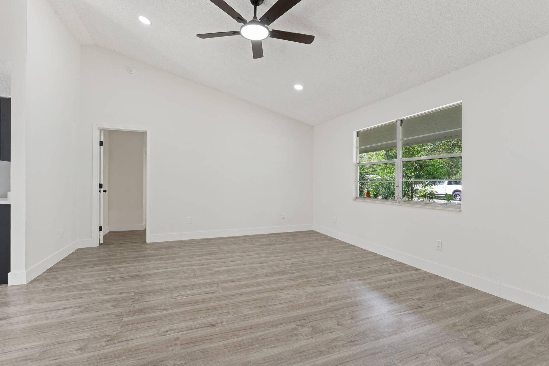2136 80TH Avenue, Vero Beach, FL 32966 2136-80th-Ave-HigMedia-028
