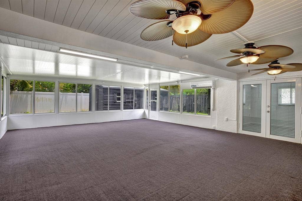5615 FREEDOM Street, Hollywood, FL 33021 florida room