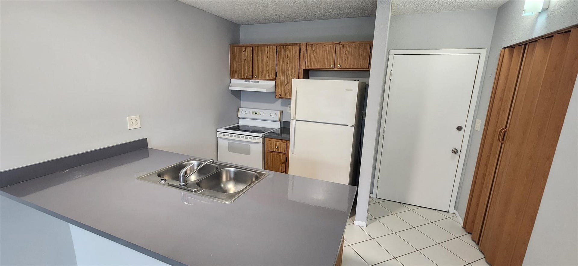 2501 Riverside Drive, #513-A, Coral Springs, Coral Springs, FL 33065 Photo 2