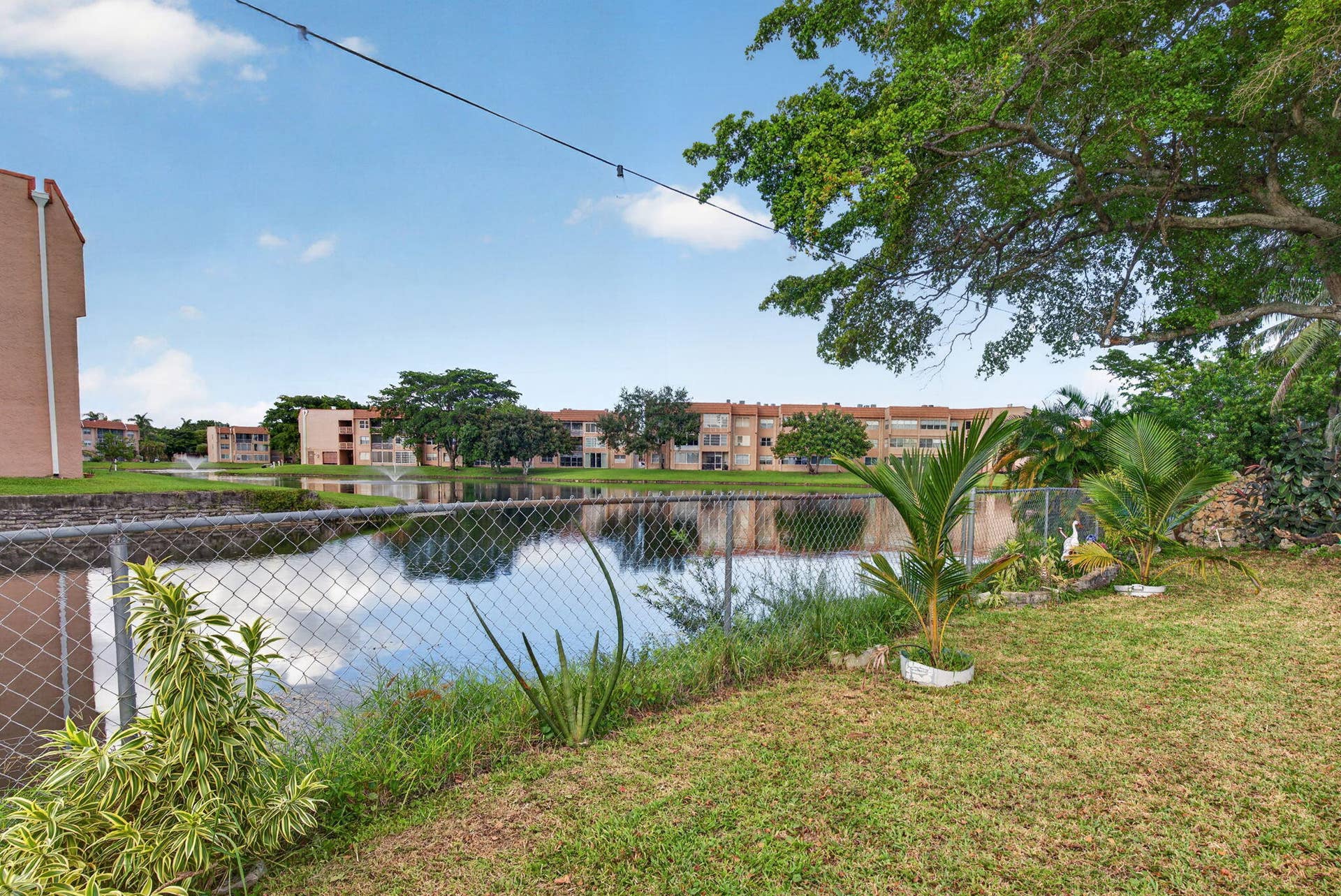 9877 NW 26TH Place, Sunrise, FL 33322 35-web-or-mls-35-print-_A7A0033