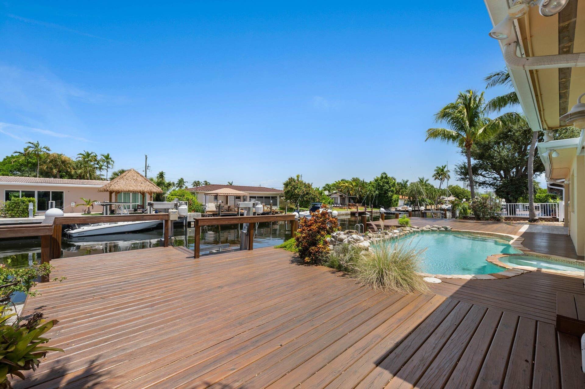 2265 SE 12TH Street, Pompano Beach, Pompano Beach, FL 33062 2255 SE 12th St Pompano Beach-38
