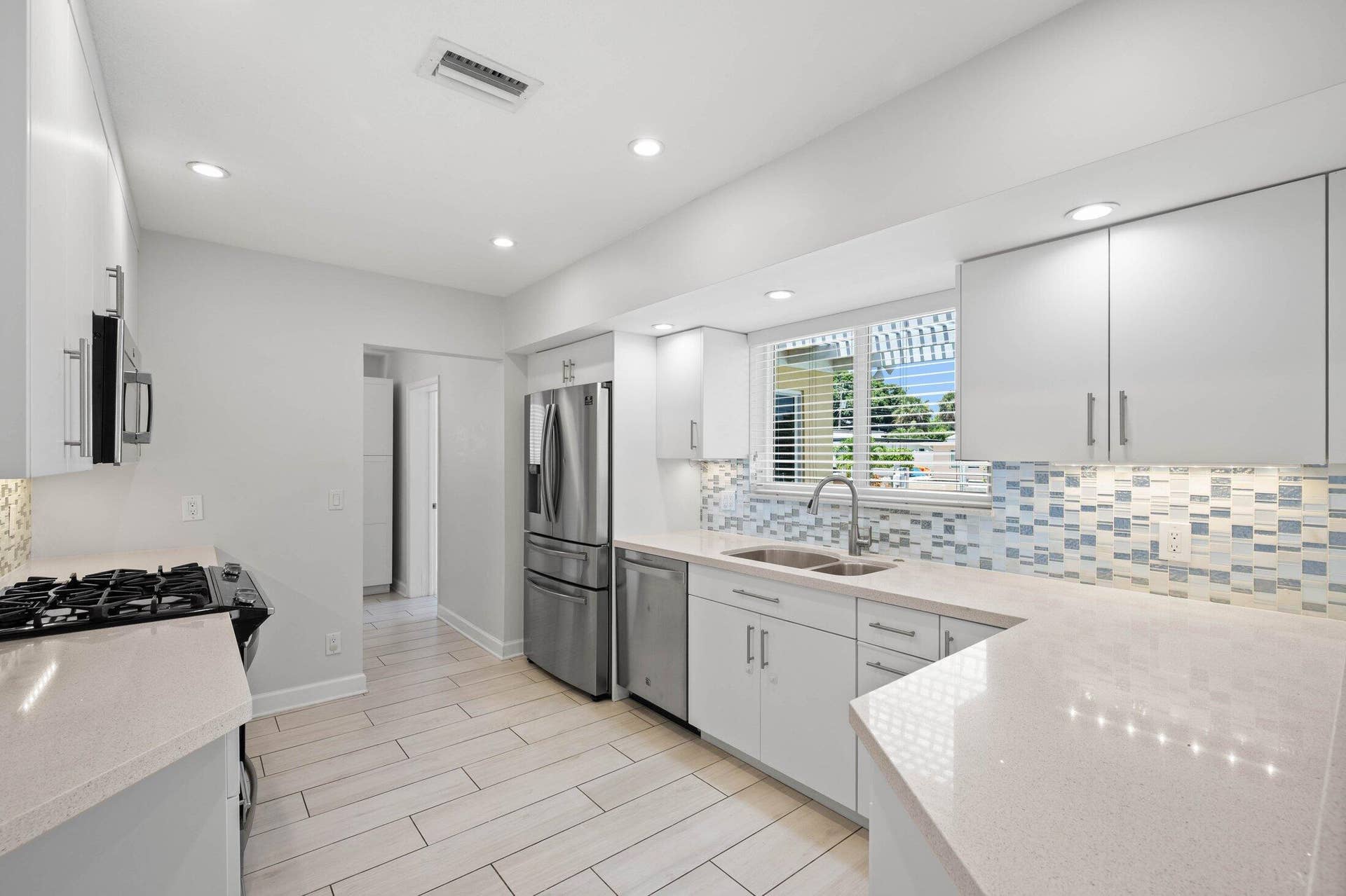 2265 SE 12TH Street, Pompano Beach, Pompano Beach, FL 33062 2255 SE 12th St Pompano Beach-29