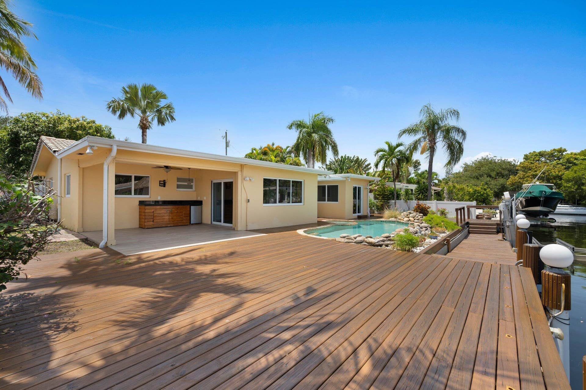 2265 SE 12TH Street, Pompano Beach, Pompano Beach, FL 33062 2255 SE 12th St Pompano Beach-28