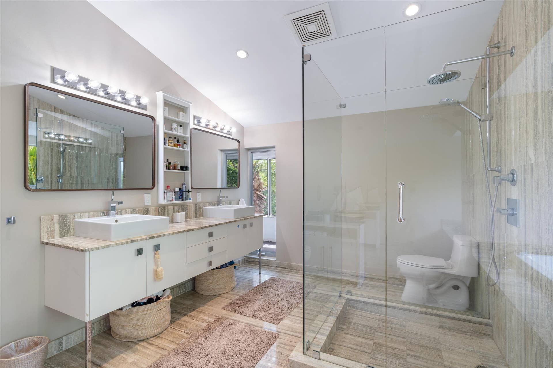 1509 NE 4th Place, Fort Lauderdale, Fort Lauderdale, FL 33301 35-1509 NE 4th Place Ft. Lauderdale FL-1