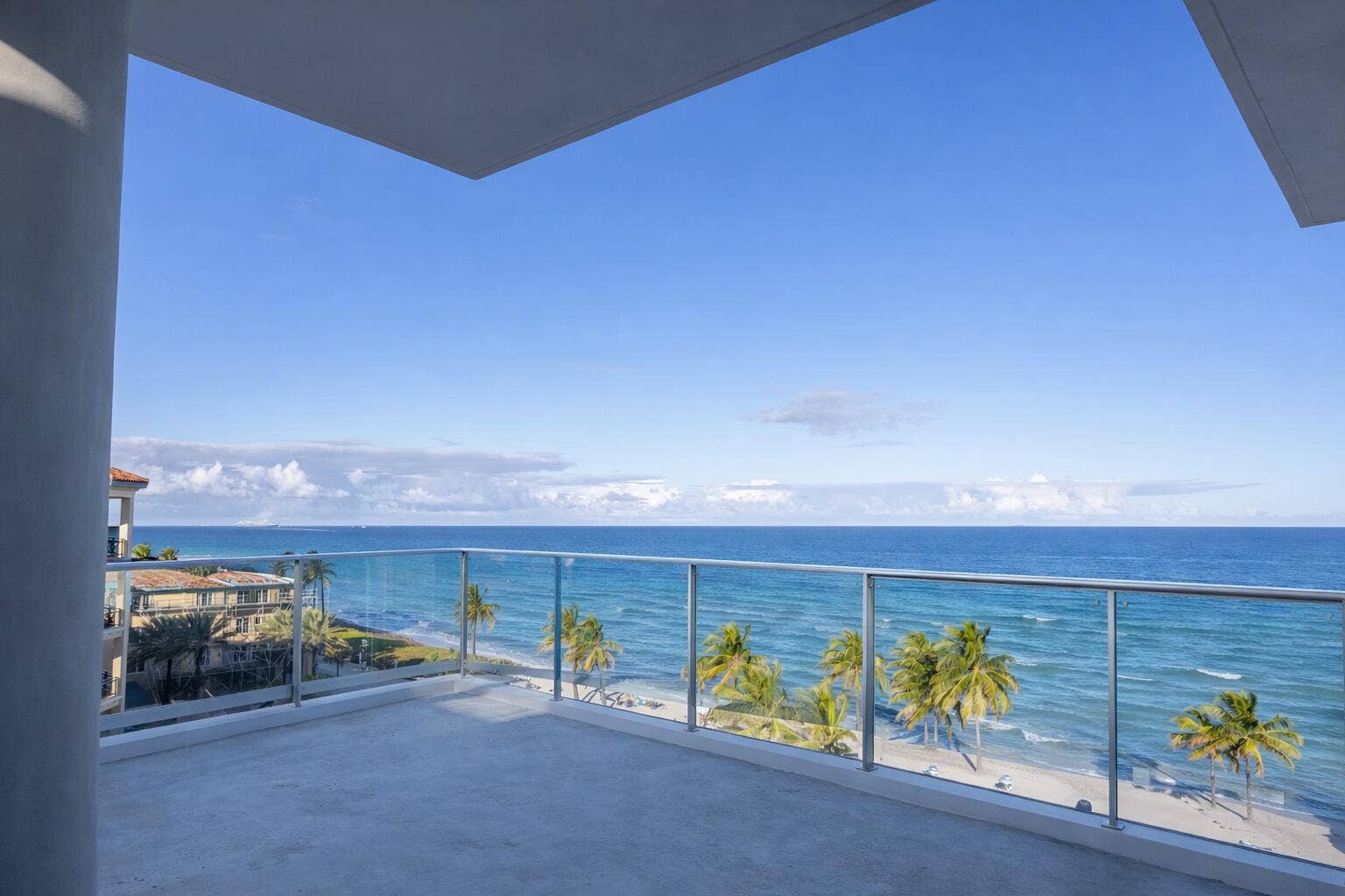 3319 N OCEAN Drive, #509, Hollywood, FL 33019 North East Corner Balcony view