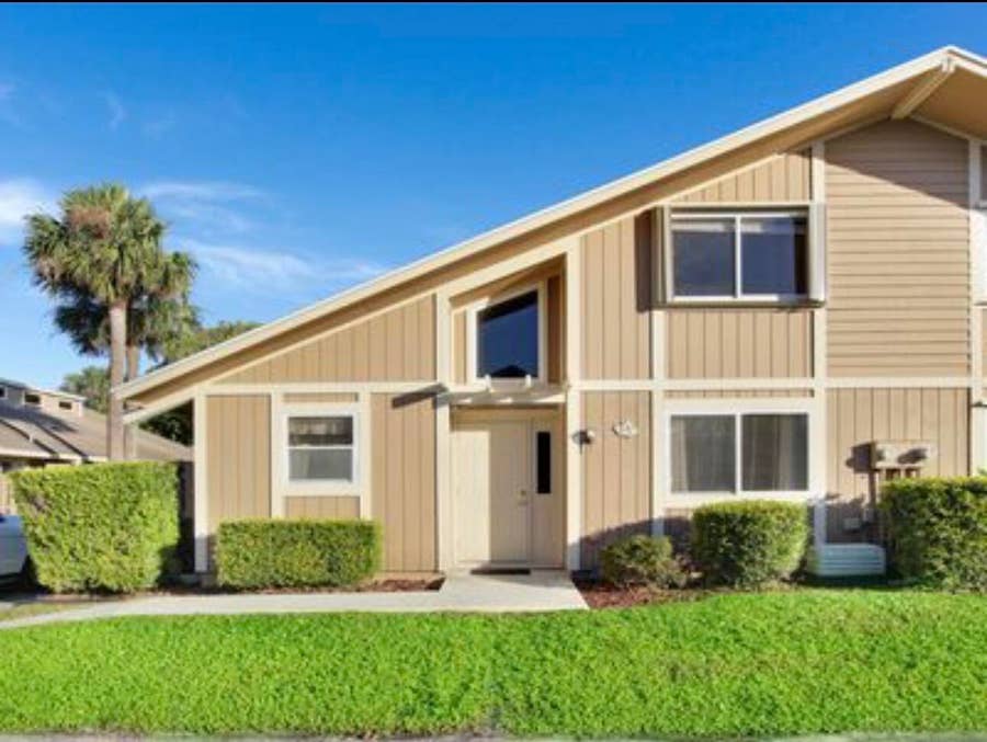 Property photo for 291 MAPLECREST Circle, Jupiter, FL