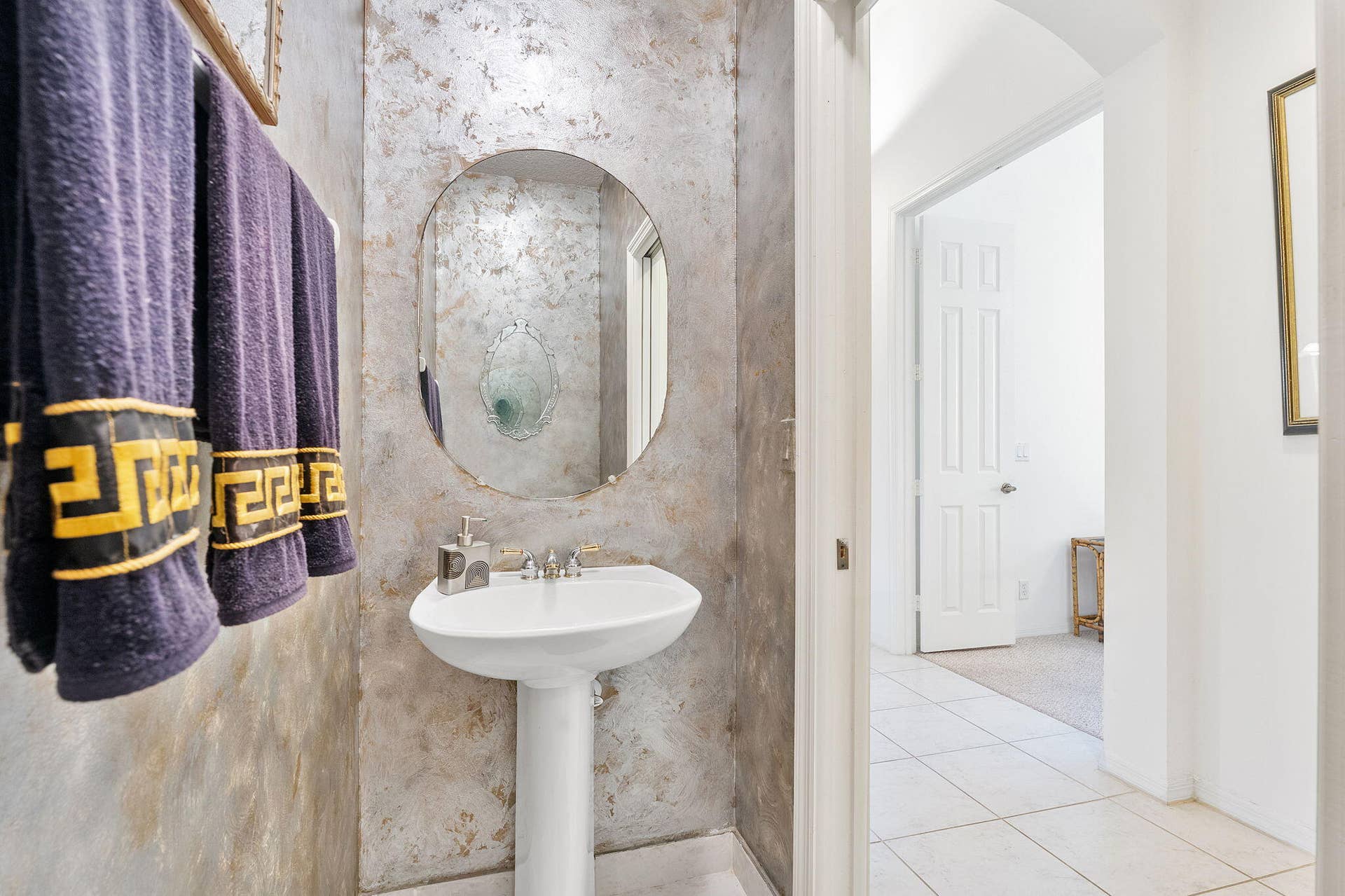 7389 Viale Michelangelo, Delray Beach, FL 33446 Half Bathroom