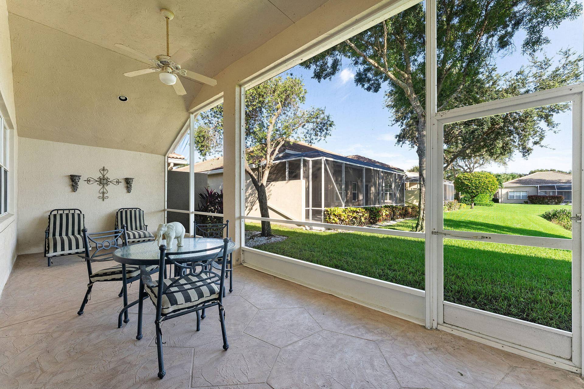 7389 Viale Michelangelo, Delray Beach, FL 33446 Screened In Patio