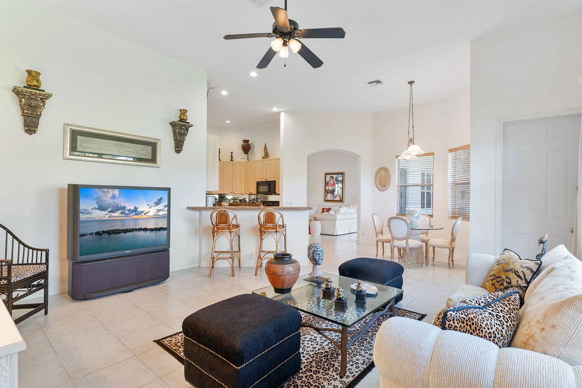 7389 Viale Michelangelo, Delray Beach, FL 33446 Family Room
