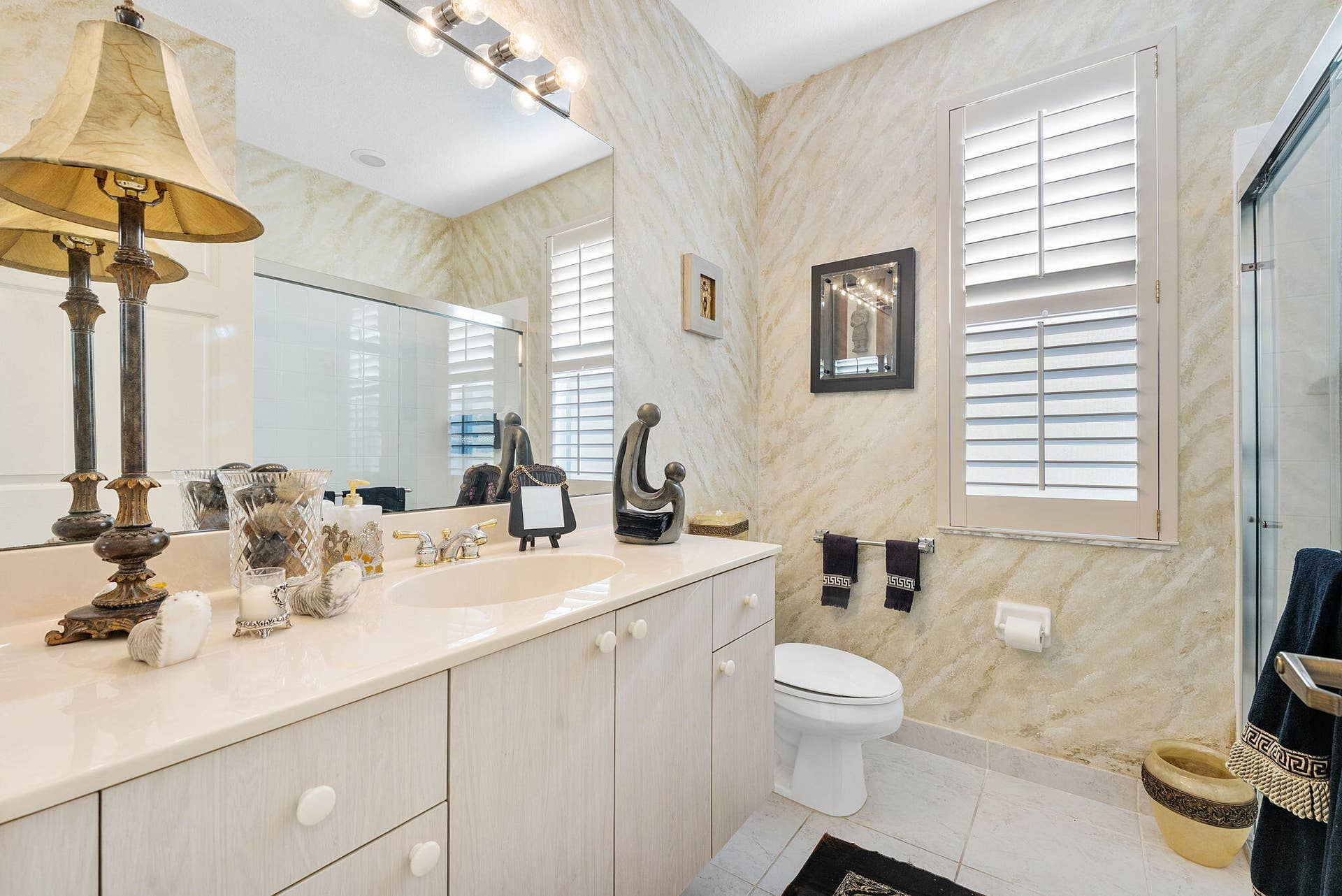 7389 Viale Michelangelo, Delray Beach, FL 33446 Second Bathroom