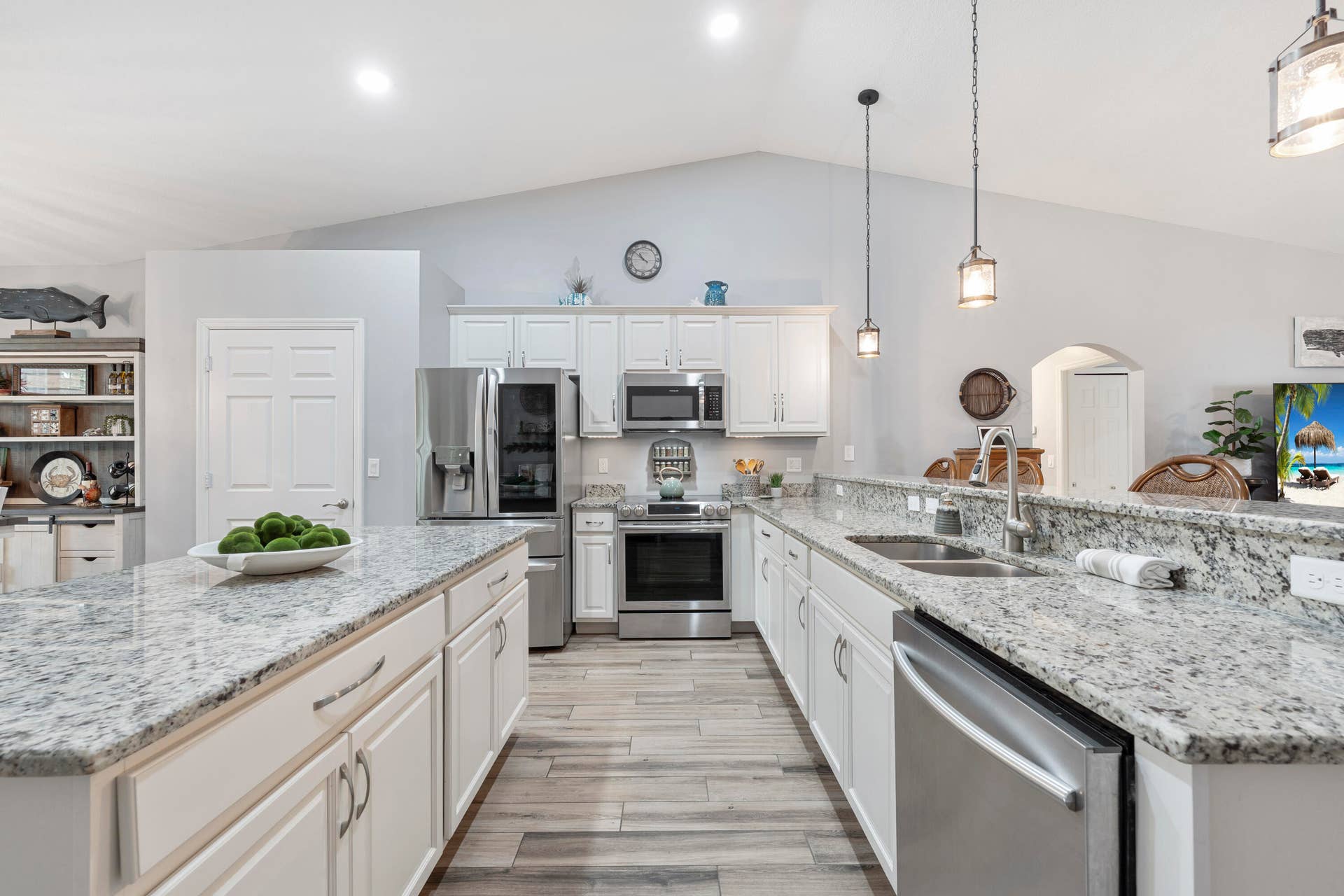 2300 CANOE CREEK Lane, Fort Pierce, FL 34981 3_21