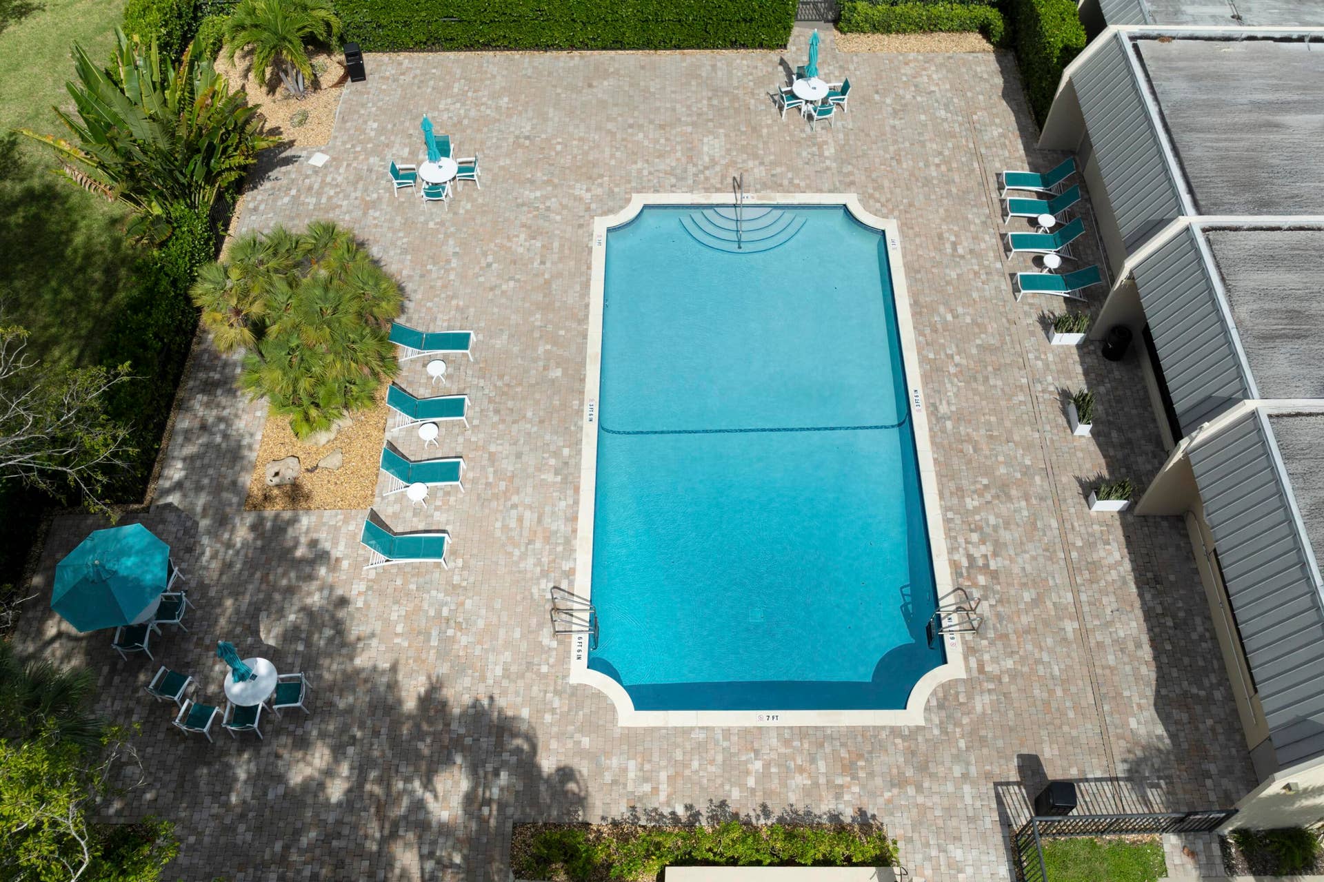 8 Royal Palm Way, #2050, Boca Raton, FL 33432 Common Area Pool