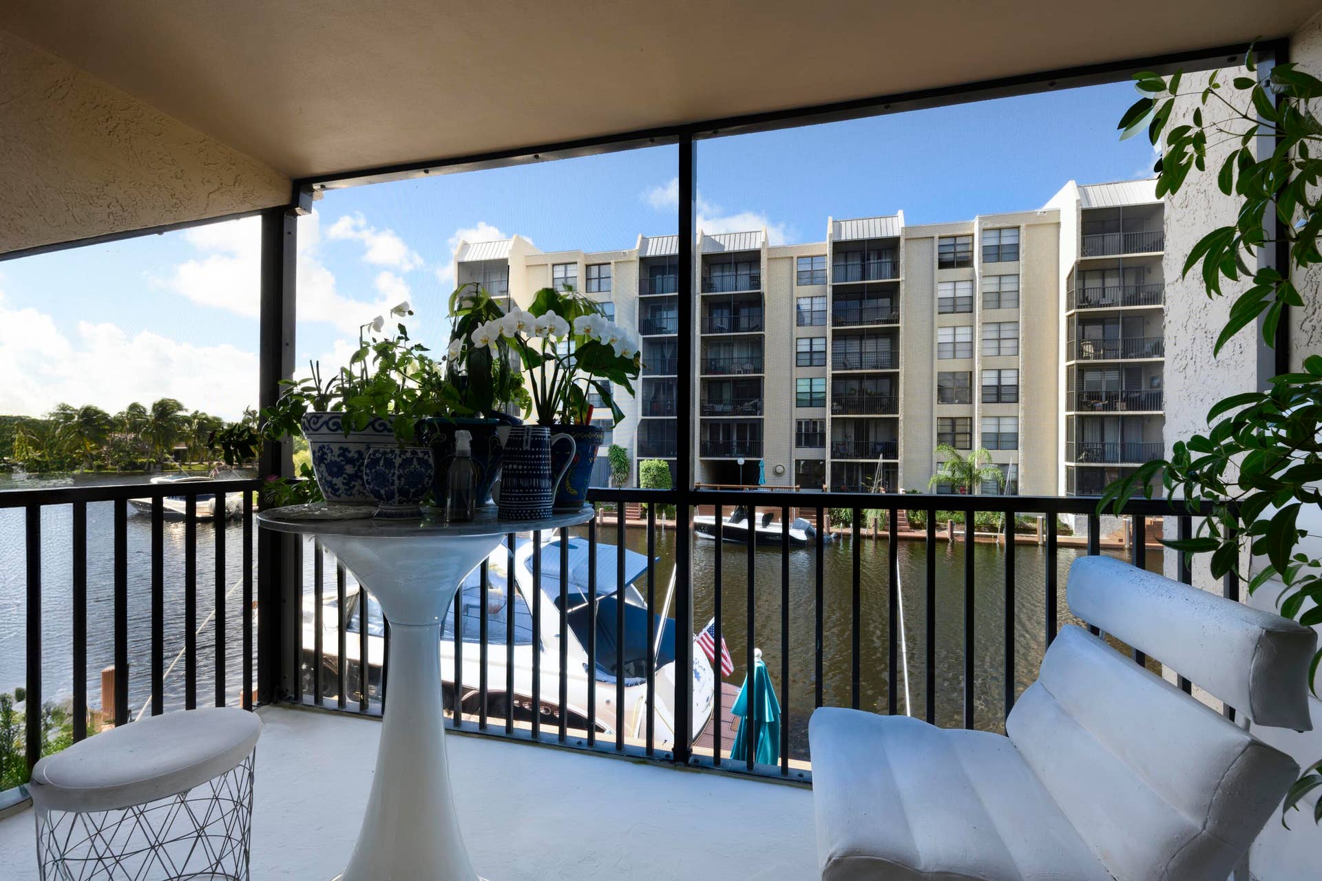 8 Royal Palm Way, #2050, Boca Raton, FL 33432 Balcony View