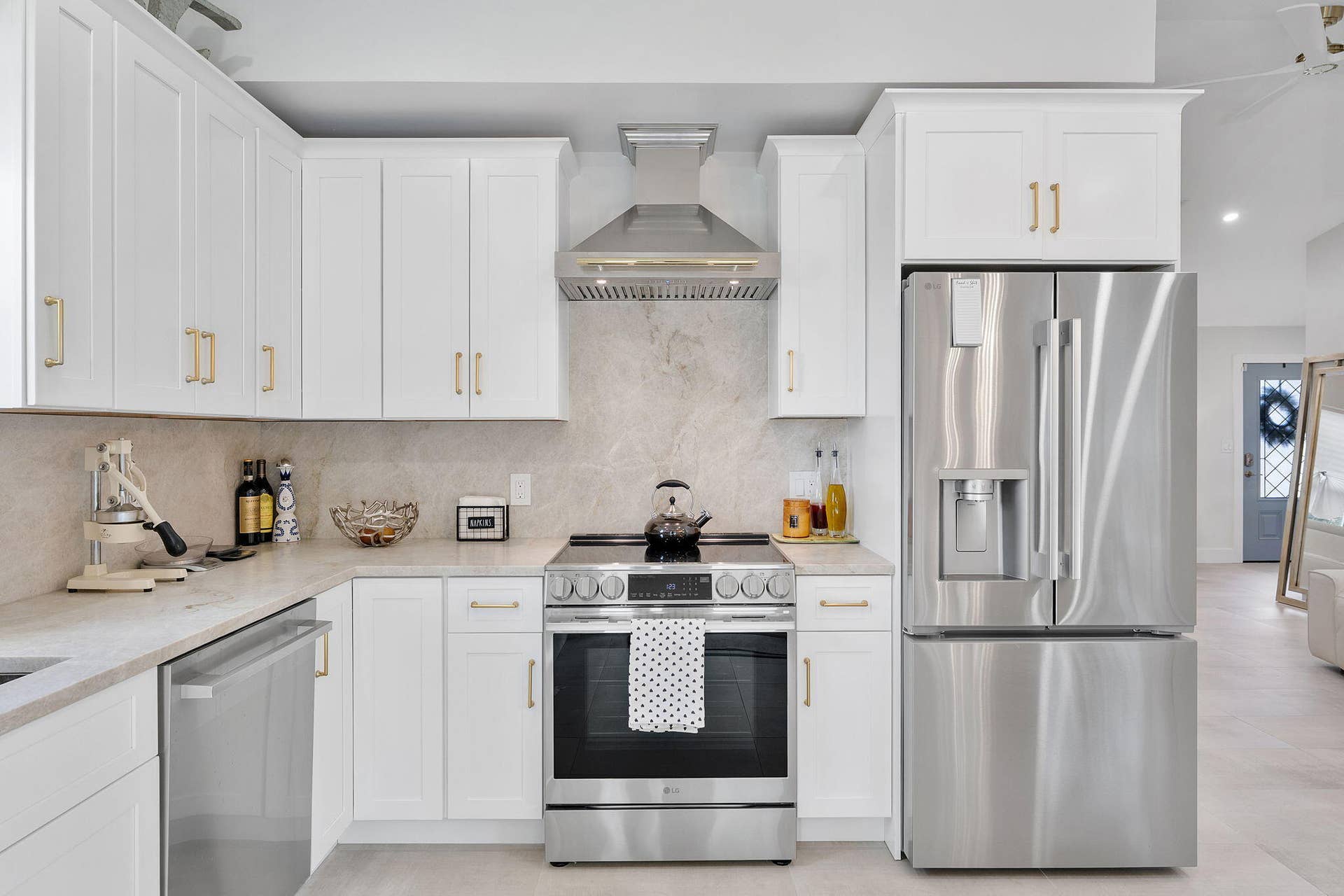 14529 Sunset Pine Drive, Delray Beach, FL 33445 Kitchen