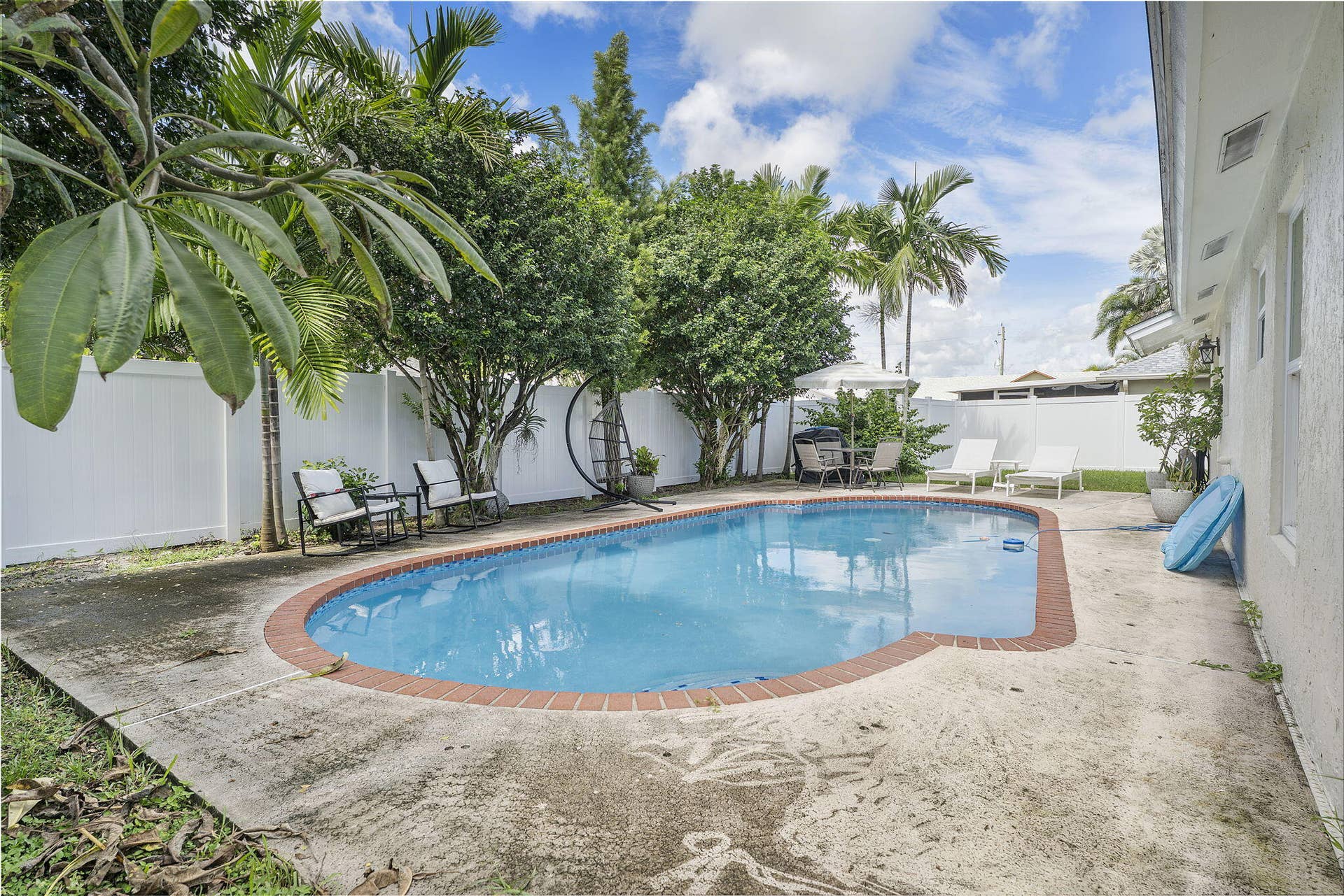14529 Sunset Pine Drive, Delray Beach, FL 33445 Pool