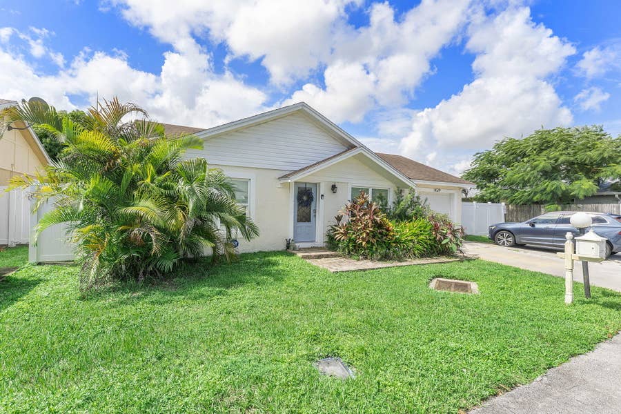 Property photo for 14529 Sunset Pine Drive, Delray Beach, FL