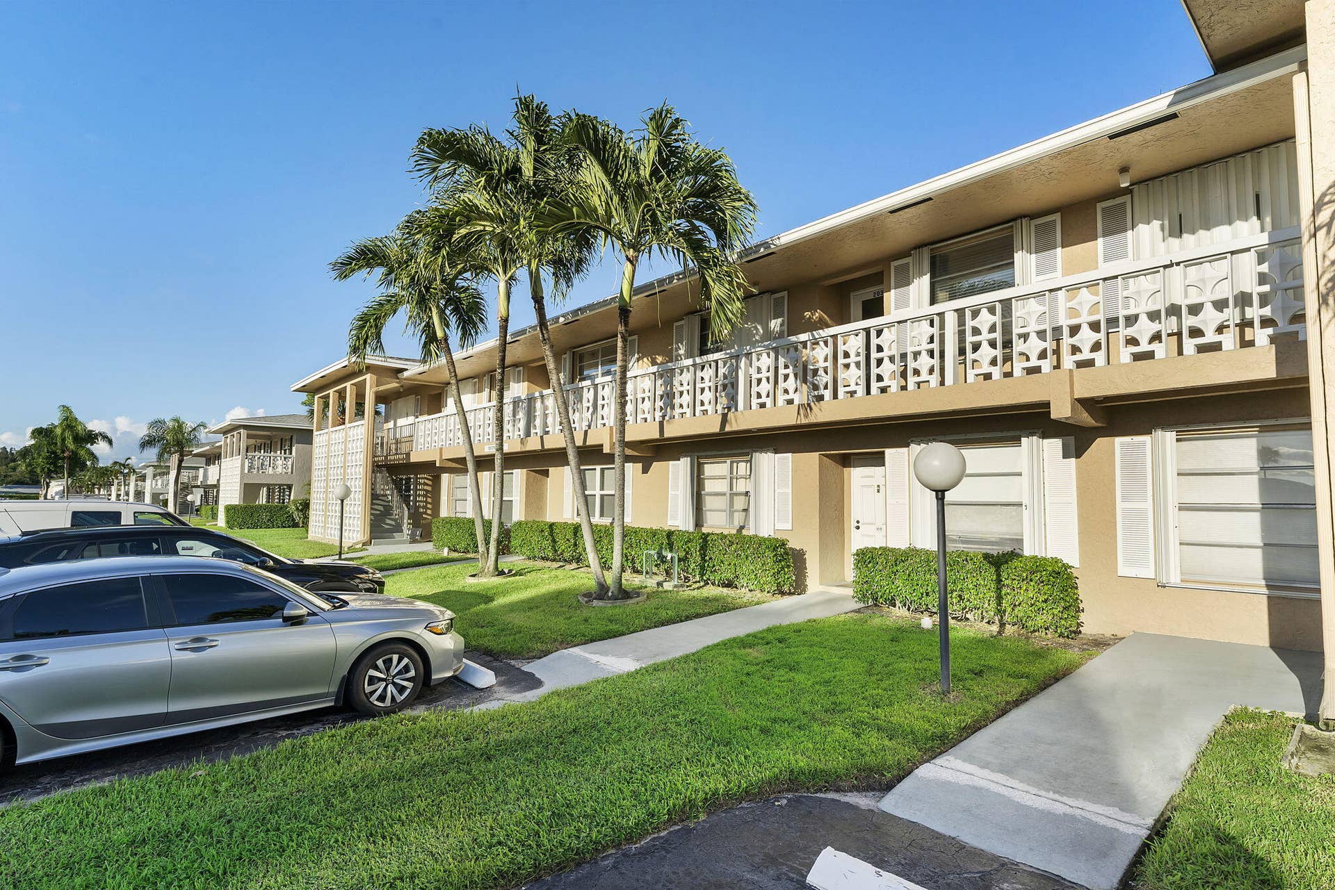 1050 Citrus Way, #202, Delray Beach, FL 33445 Front Exterior Photo