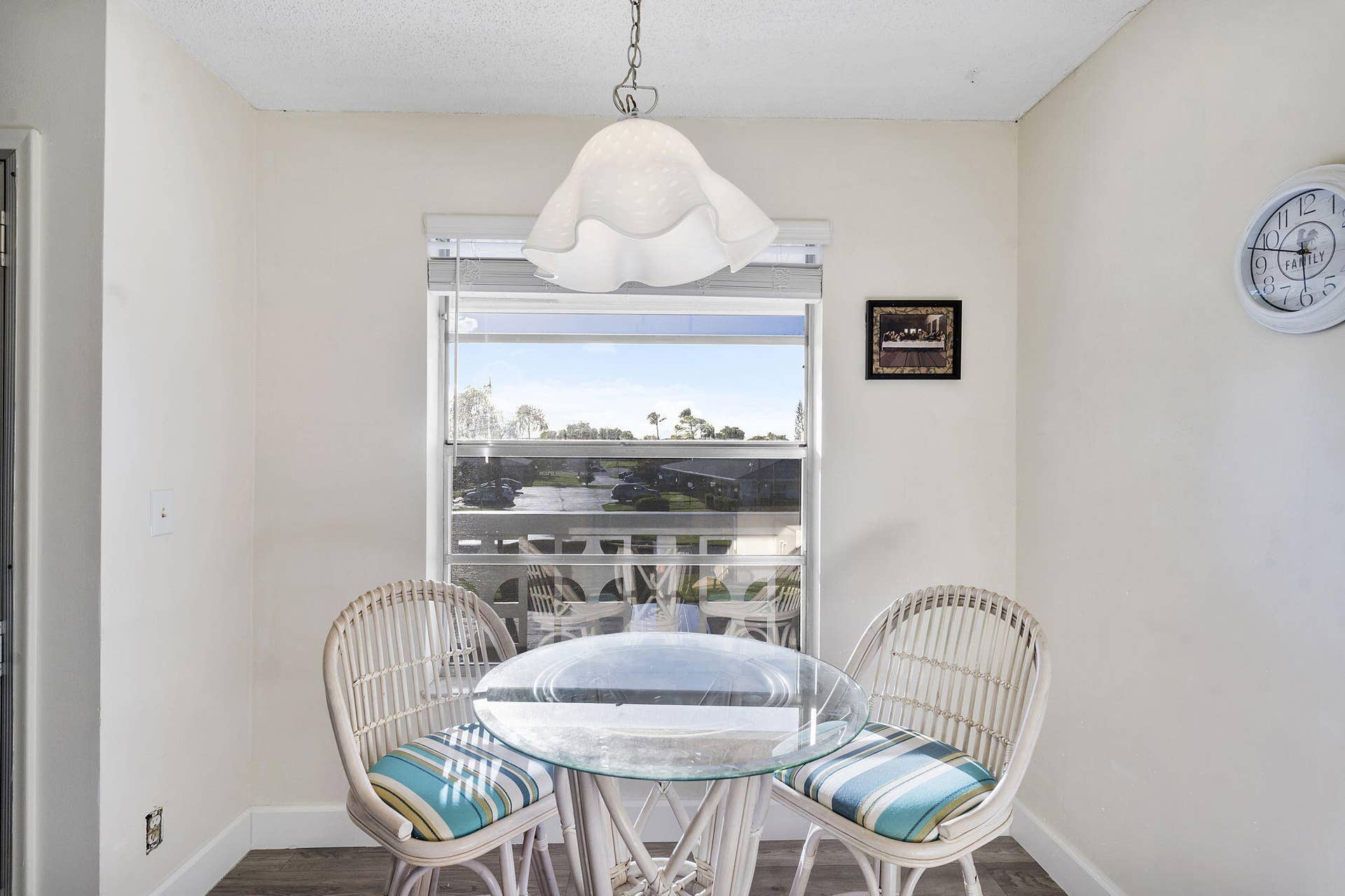 1050 Citrus Way, #202, Delray Beach, FL 33445 breakfast area