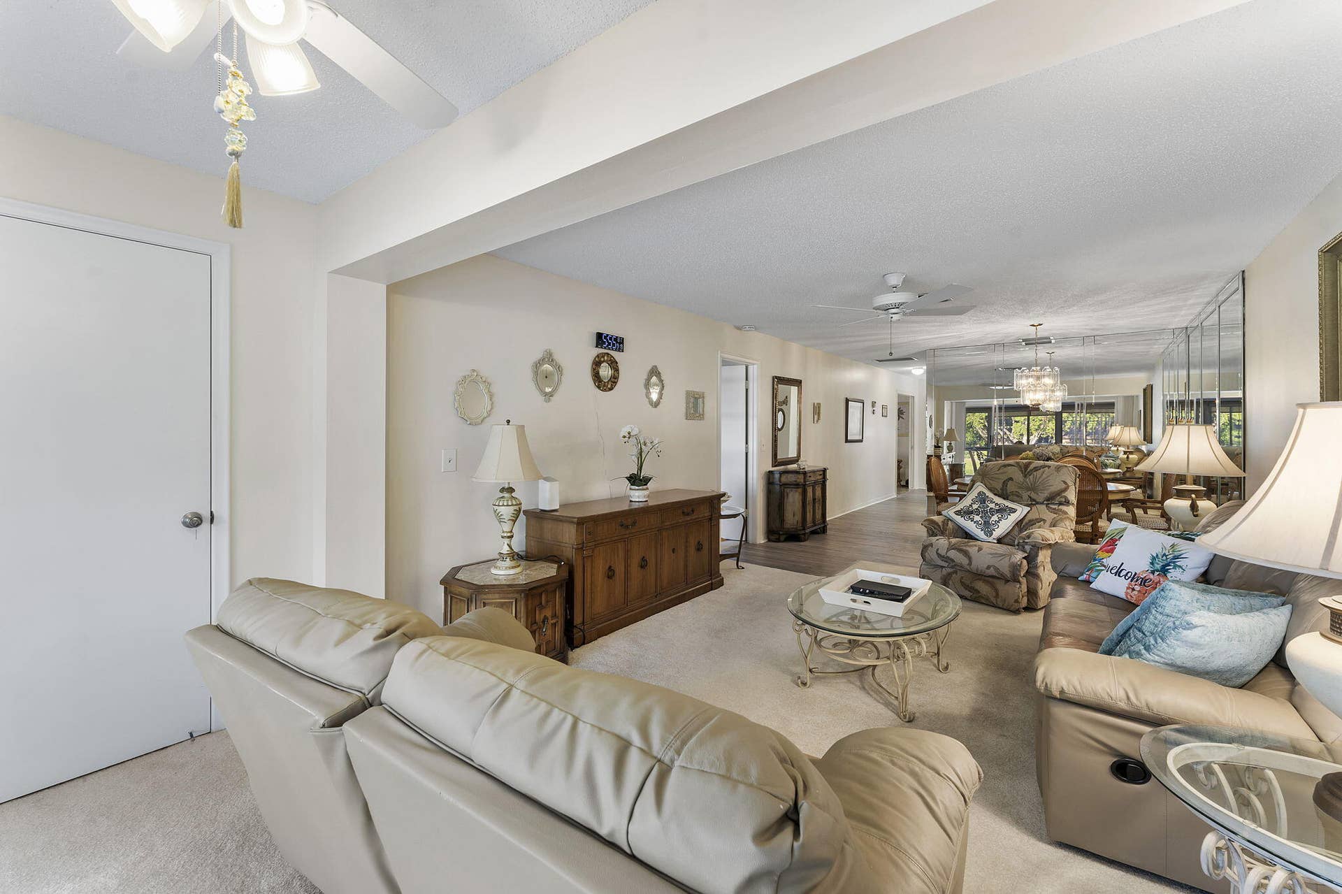 1050 Citrus Way, #202, Delray Beach, FL 33445 Living room