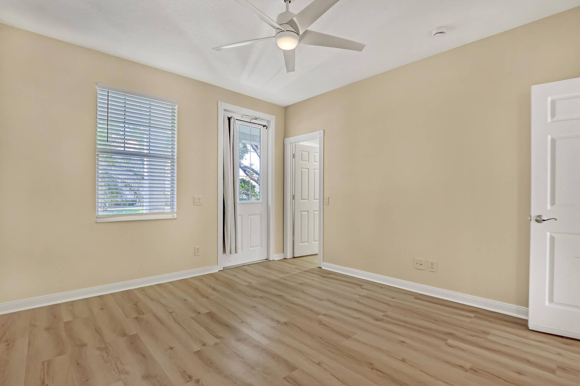 115 Soriano Drive, Jupiter, FL 33458 Downstairs Bedroom/Den