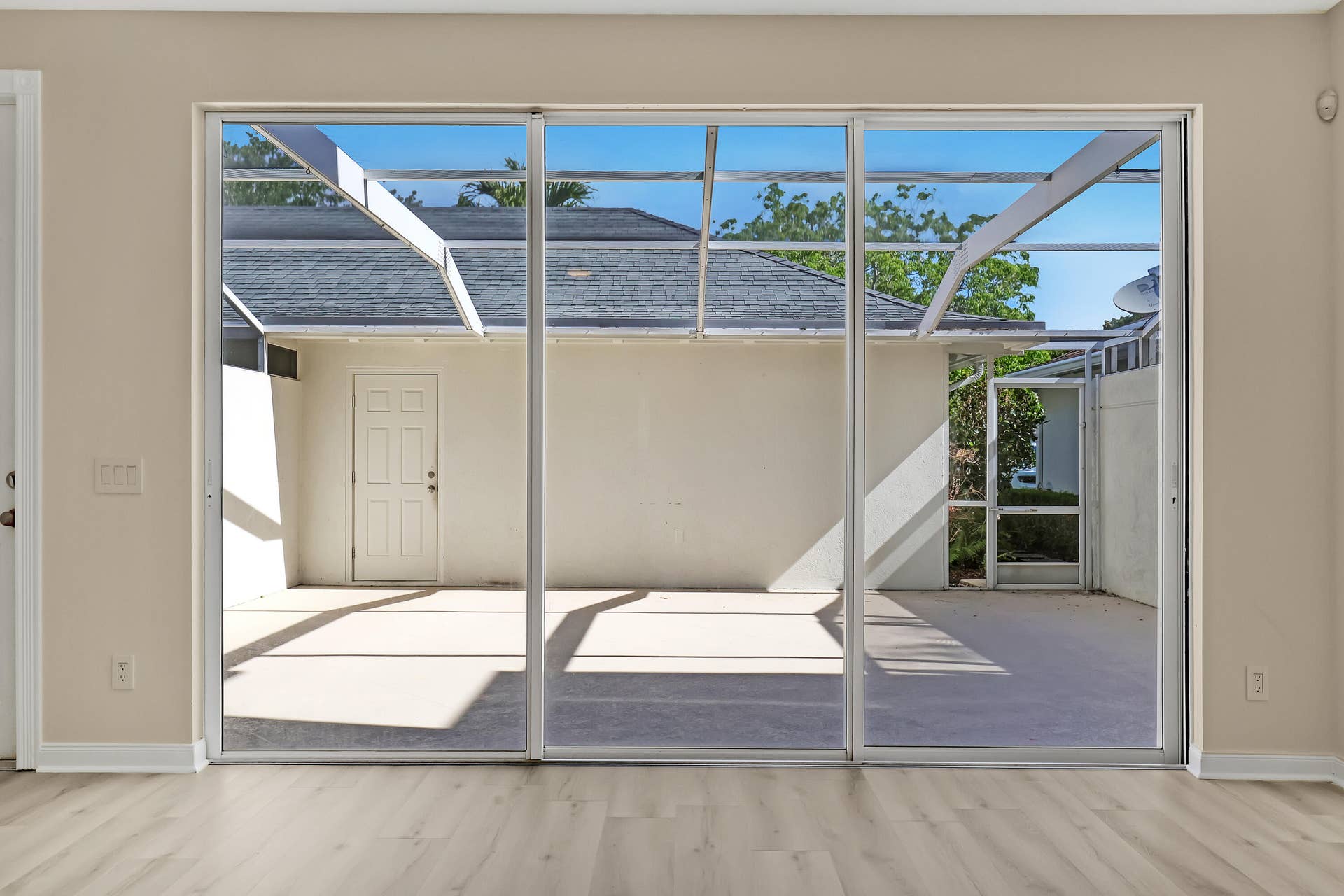 115 Soriano Drive, Jupiter, FL 33458 View of Courtyard