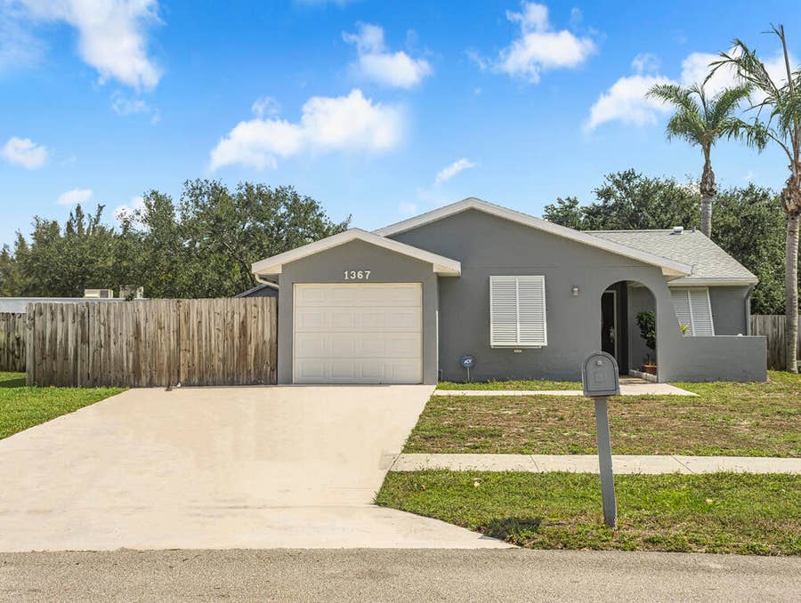 Property photo for 1367 ELMBANK Way, Royal Palm Beach, FL