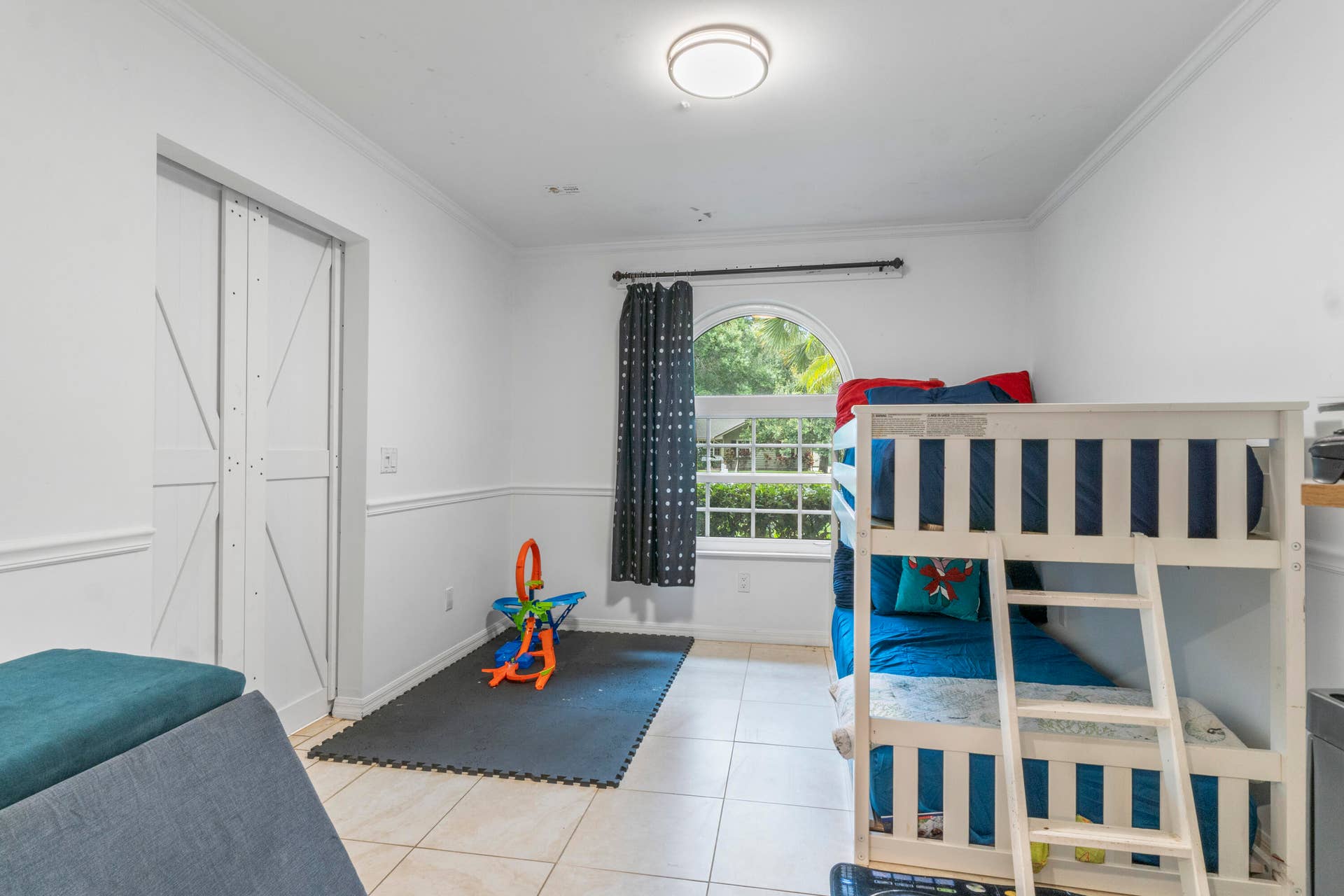 129 38TH Court, Vero Beach, Vero Beach, FL 32968 DSC04956