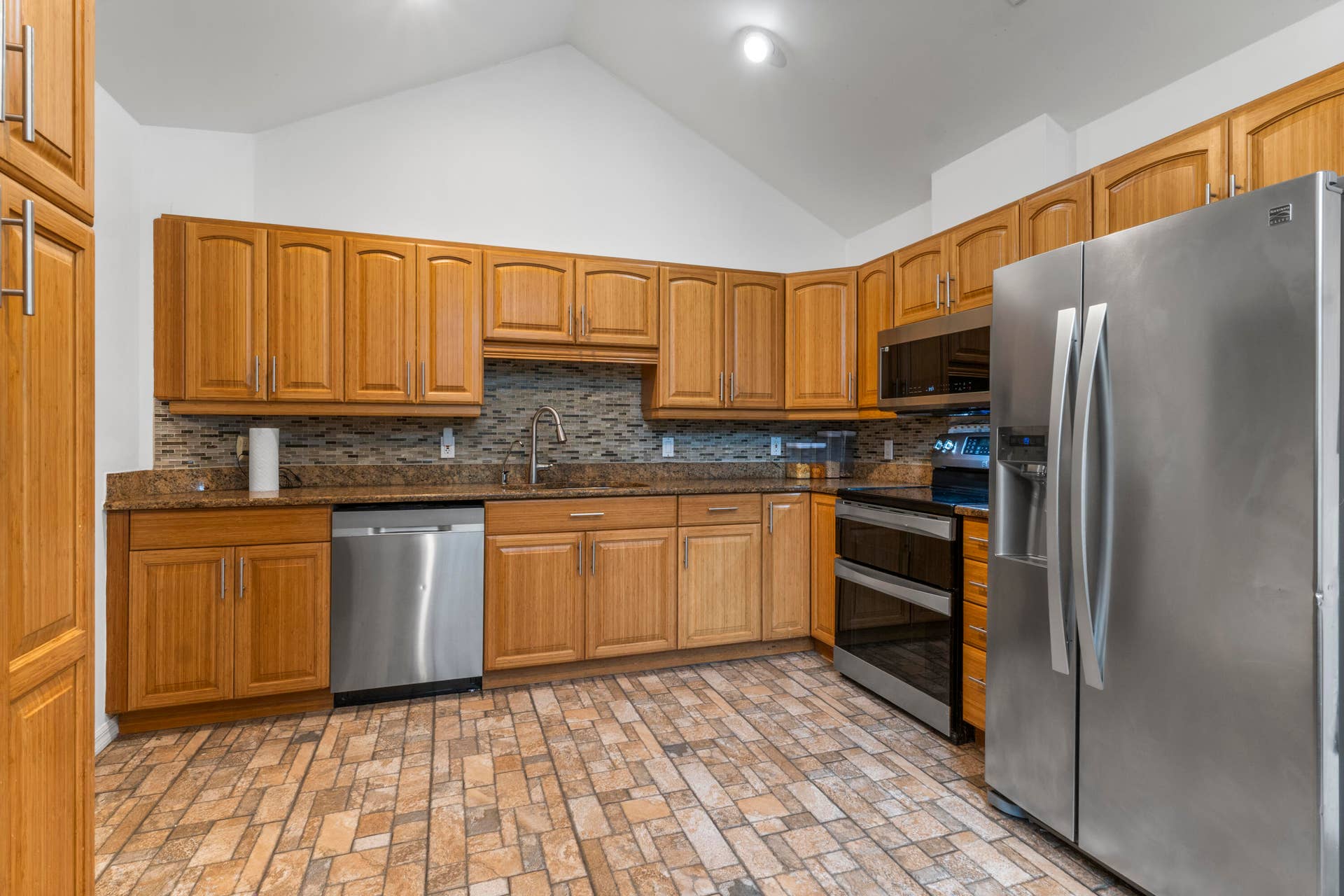 129 38TH Court, Vero Beach, Vero Beach, FL 32968 DSC05031