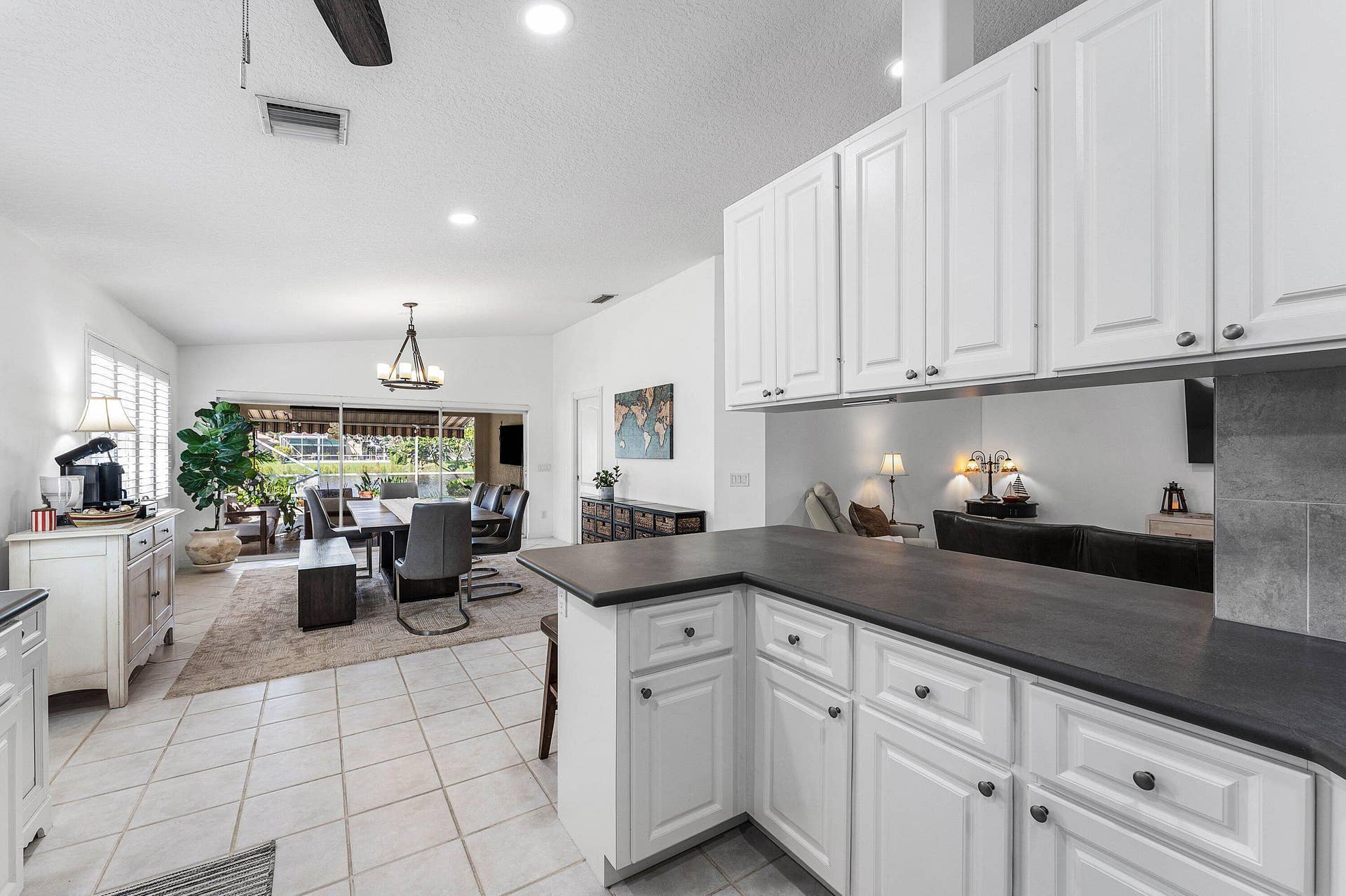 Kitchen/Dining
