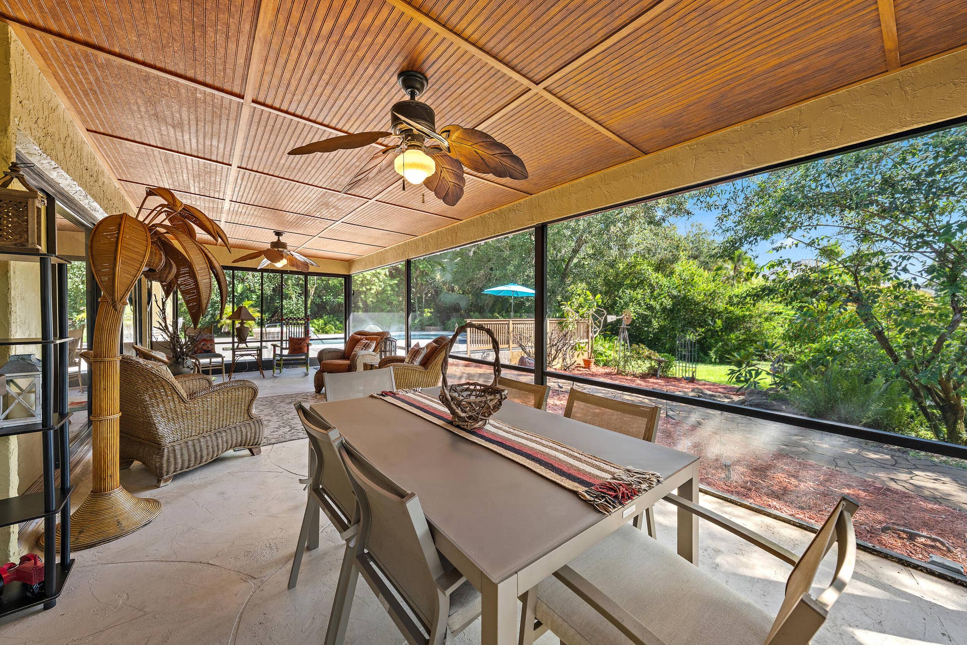 15606 87th Trail N, Palm Beach Gardens, FL 33418 Screened Lanai
