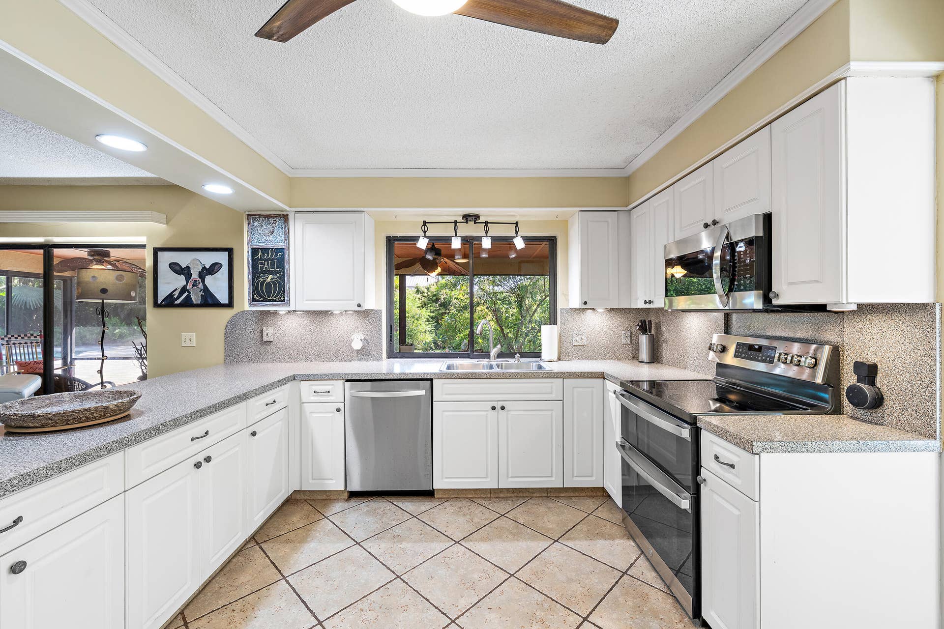 15606 87th Trail N, Palm Beach Gardens, FL 33418 Kitchen