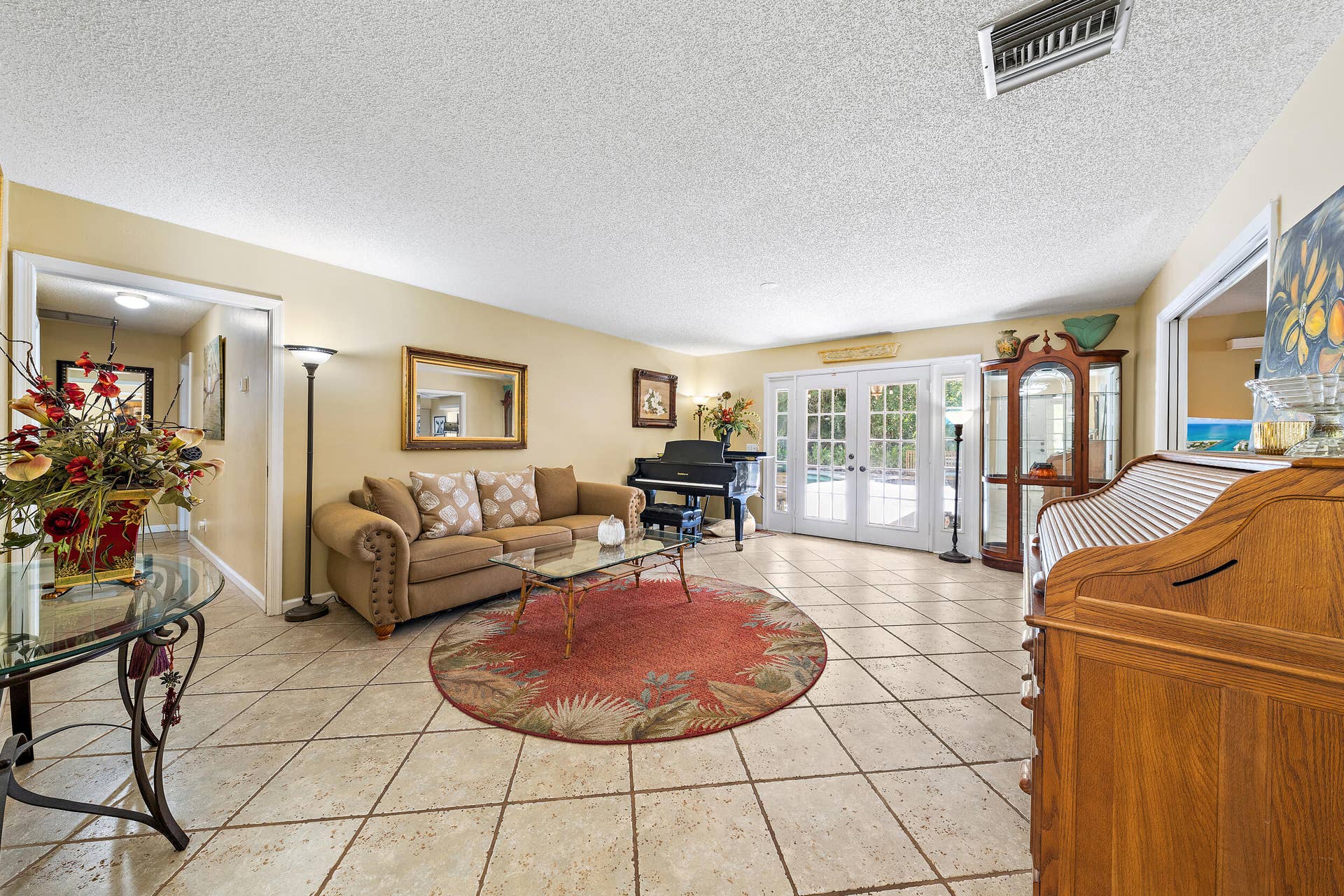 15606 87th Trail N, Palm Beach Gardens, FL 33418 Living Room