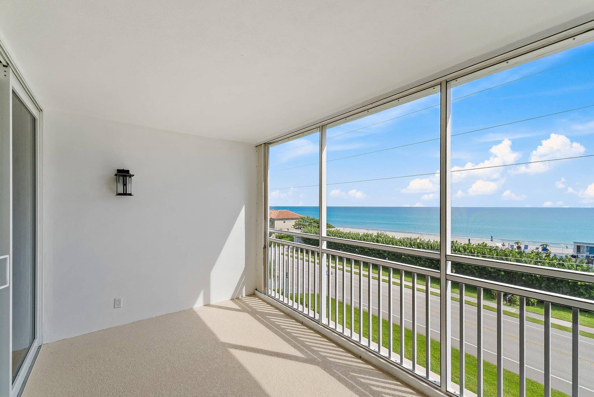 010-911OceanDr-404-JunoBeach-SMALL