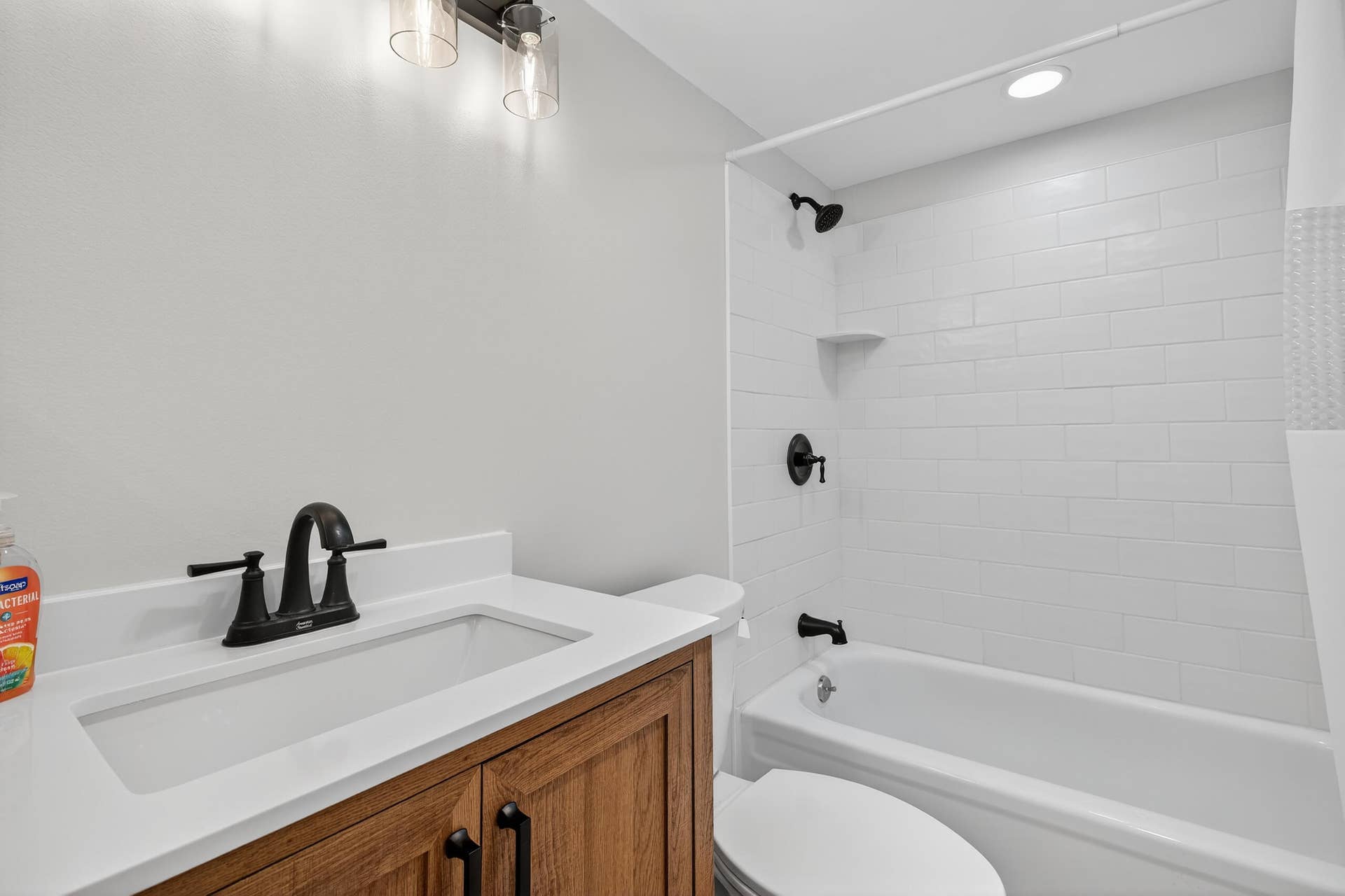 71 Canterbury C, West Palm Beach, FL 33417 Bathroom