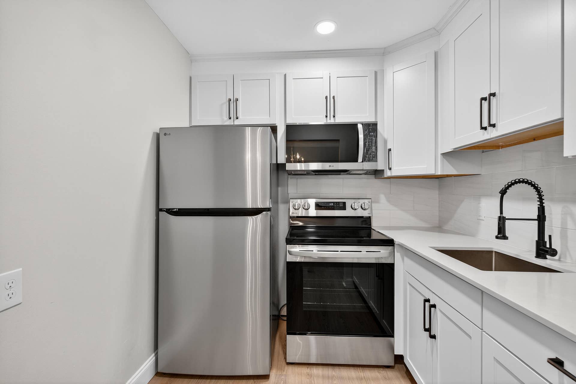 71 Canterbury C, West Palm Beach, FL 33417 Kitchen 2