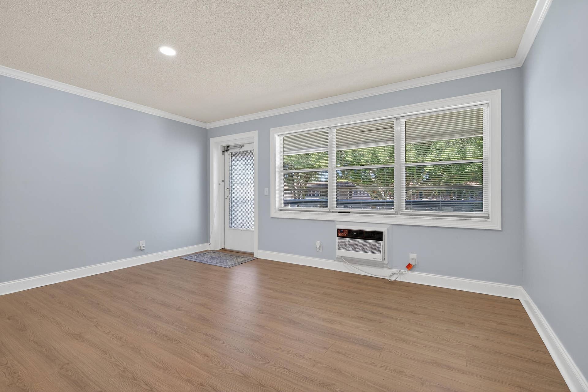 71 Canterbury C, West Palm Beach, FL 33417 Living Room 2