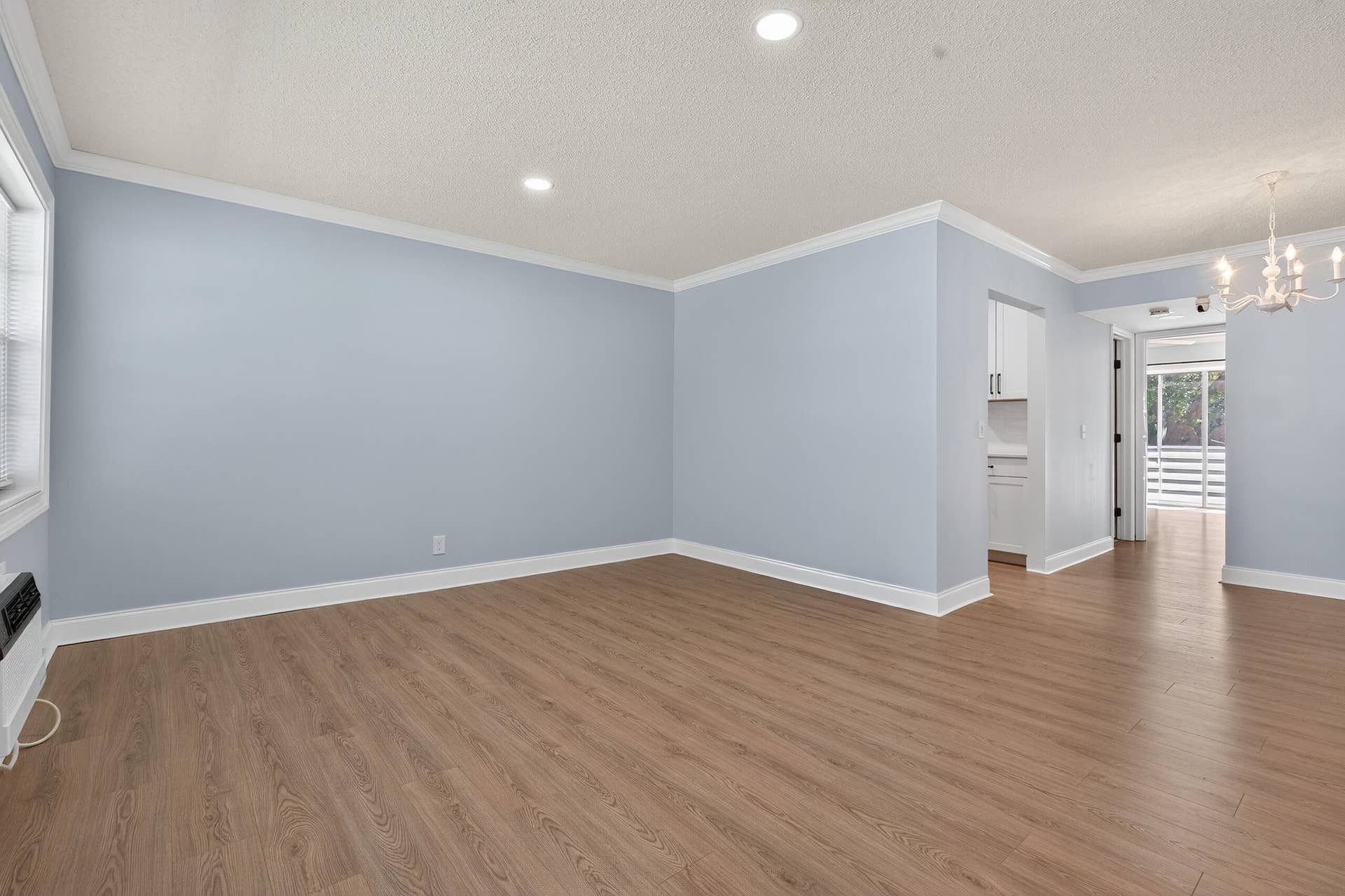 71 Canterbury C, West Palm Beach, FL 33417 111325-192